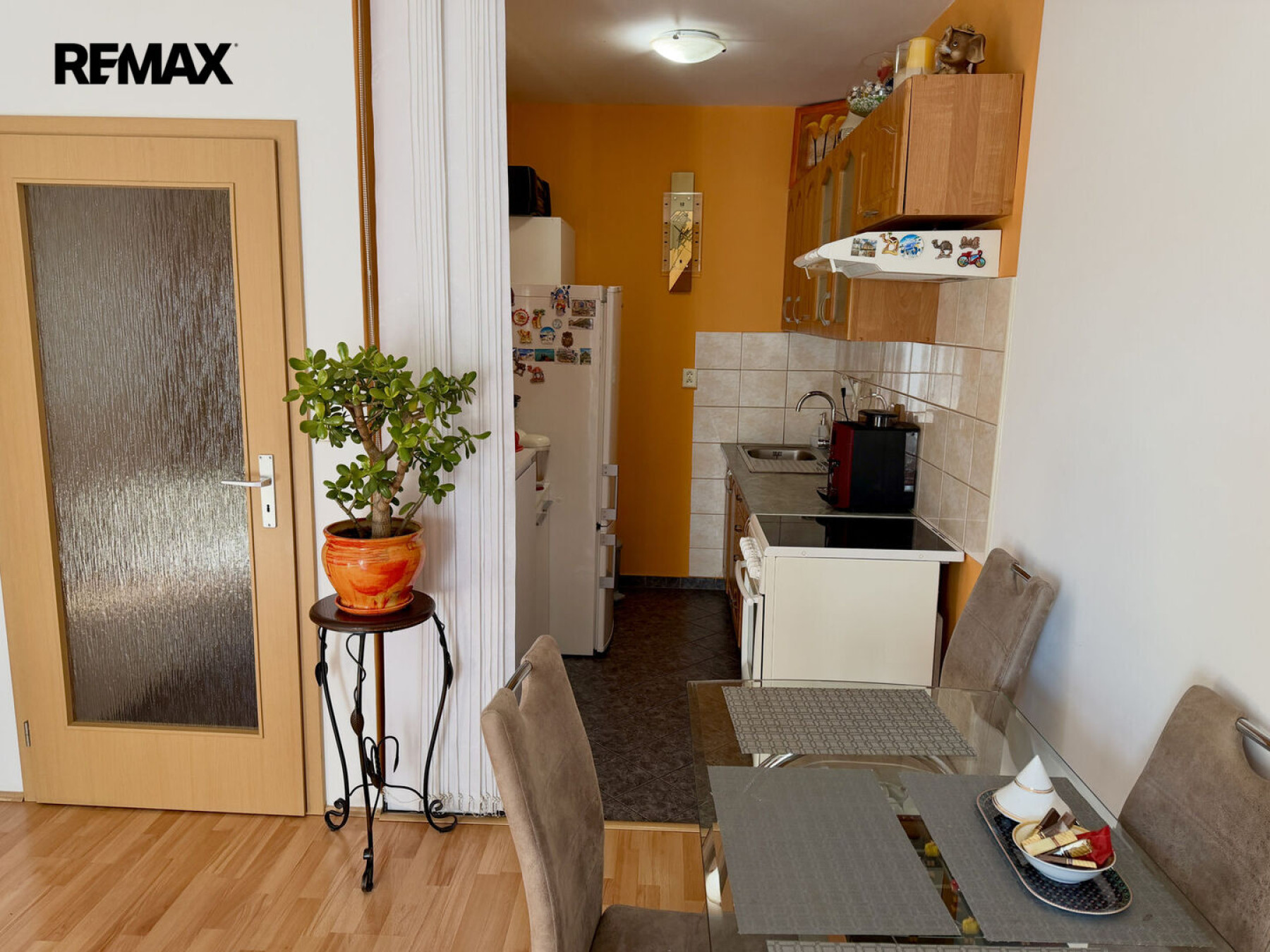 Prodej bytu 1+kk s balkonem v klidné části Štěrbohol, Praha 10