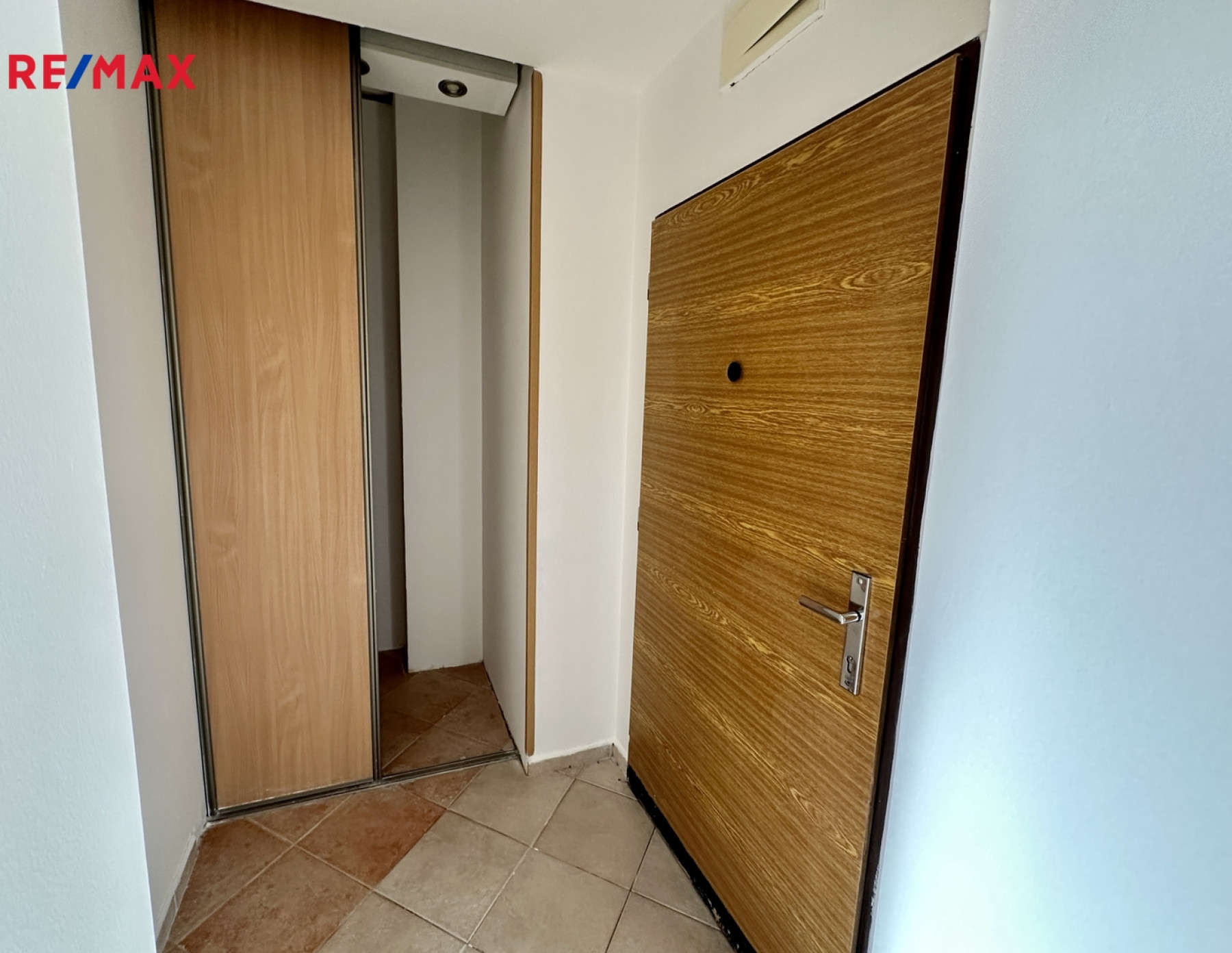 Prodej bytu 4+kk se zasklenou lodžií, Praha 4 - Krč