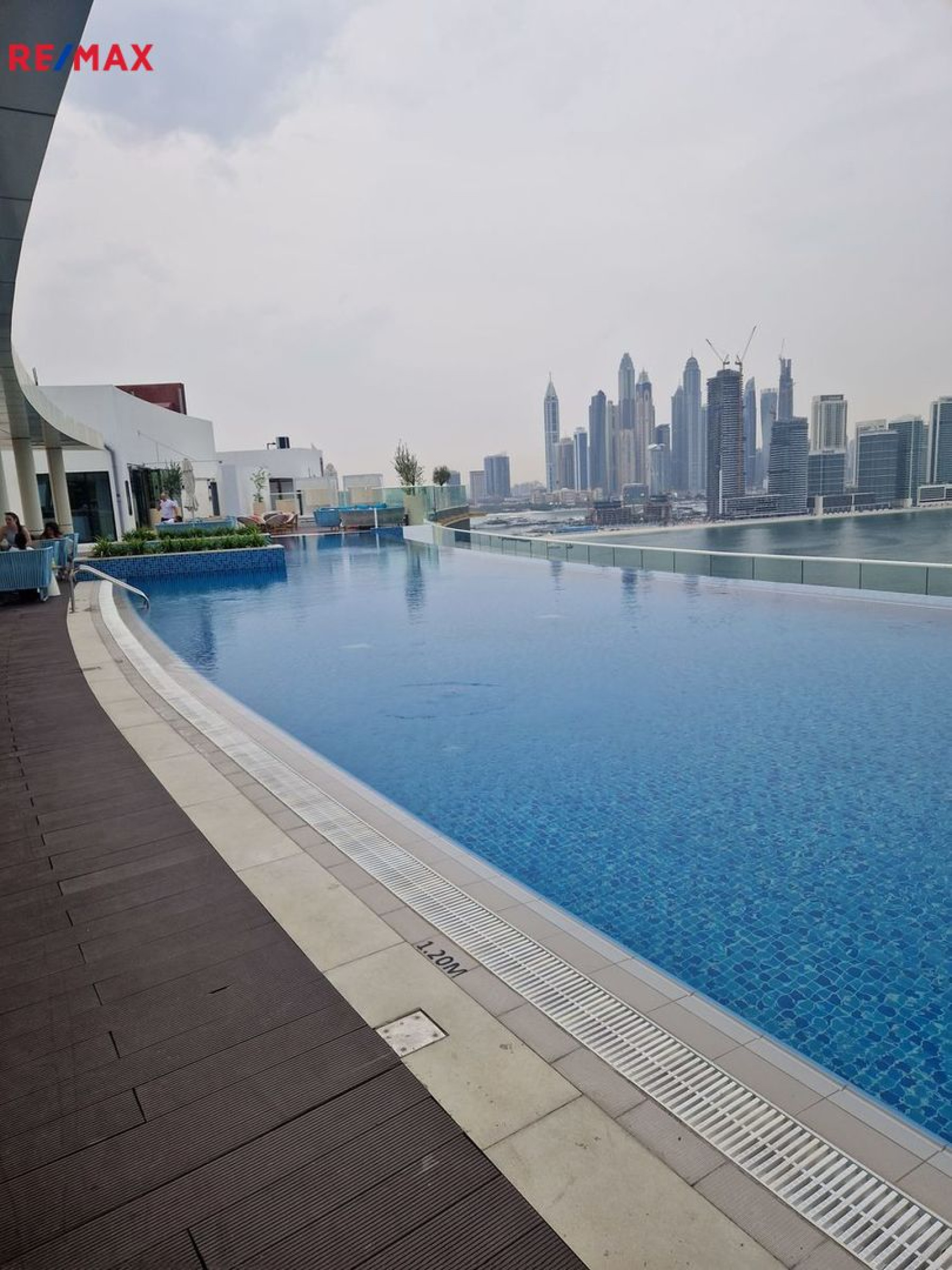 Zcela nové studio 1+kk na Palm West Beach , Dubaj
