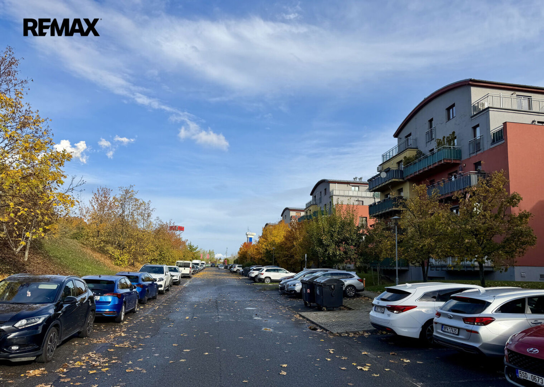 Prodej bytu 1+kk s balkonem v klidné části Štěrbohol, Praha 10