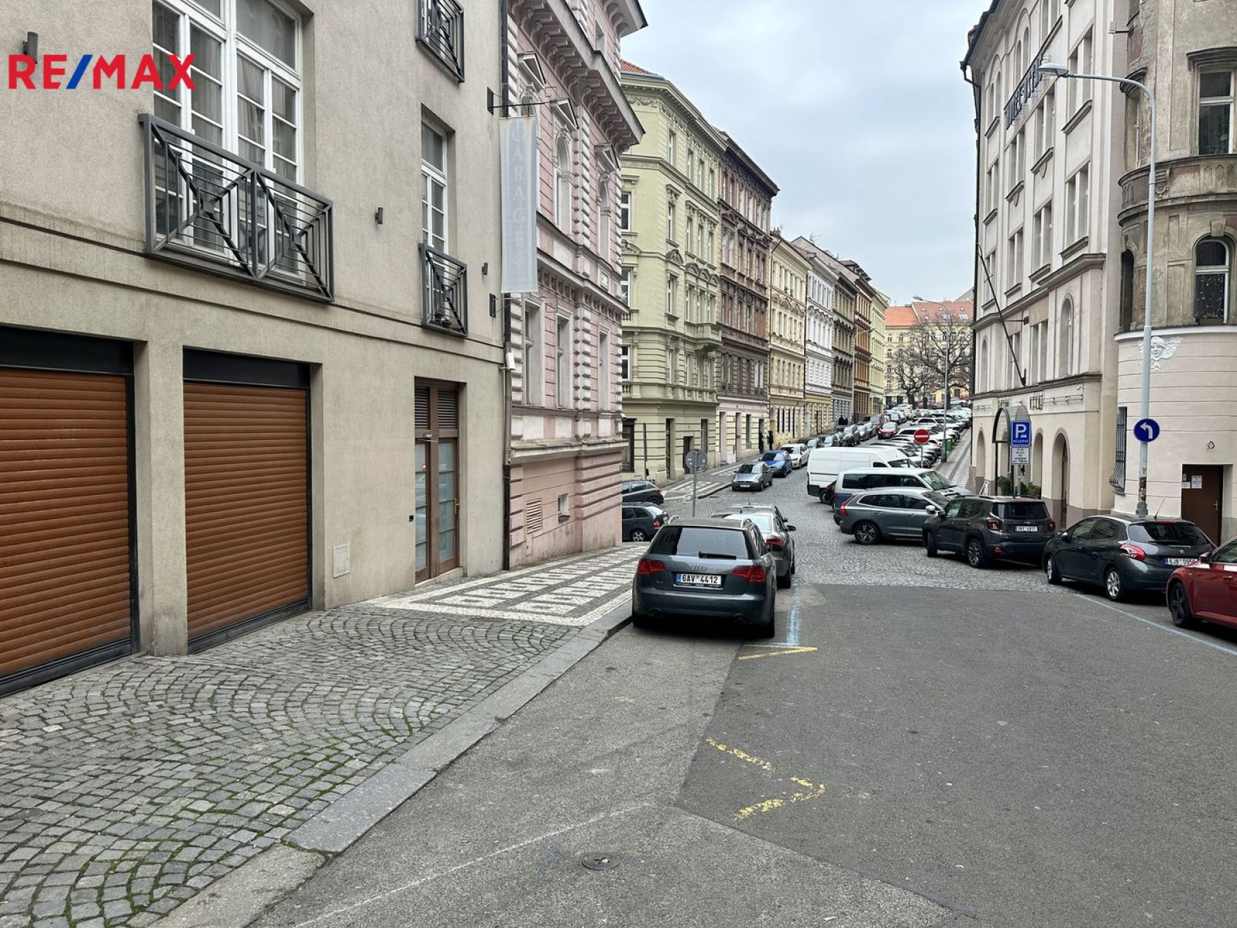Pronájem garáže s přímím vjezdem z ulice, Praha 3 - Žižkov
