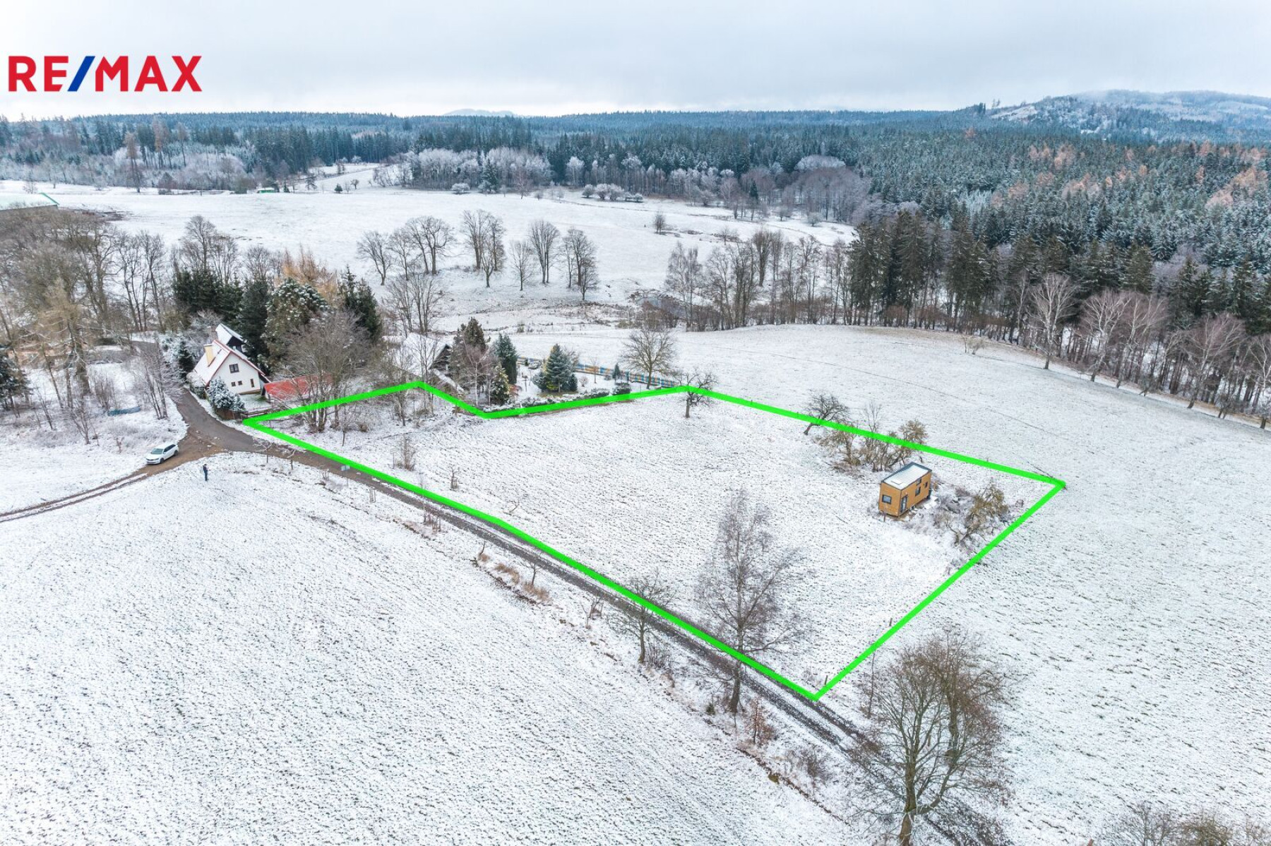 Prodej pozemku 3846 m², Beroun - Teplá