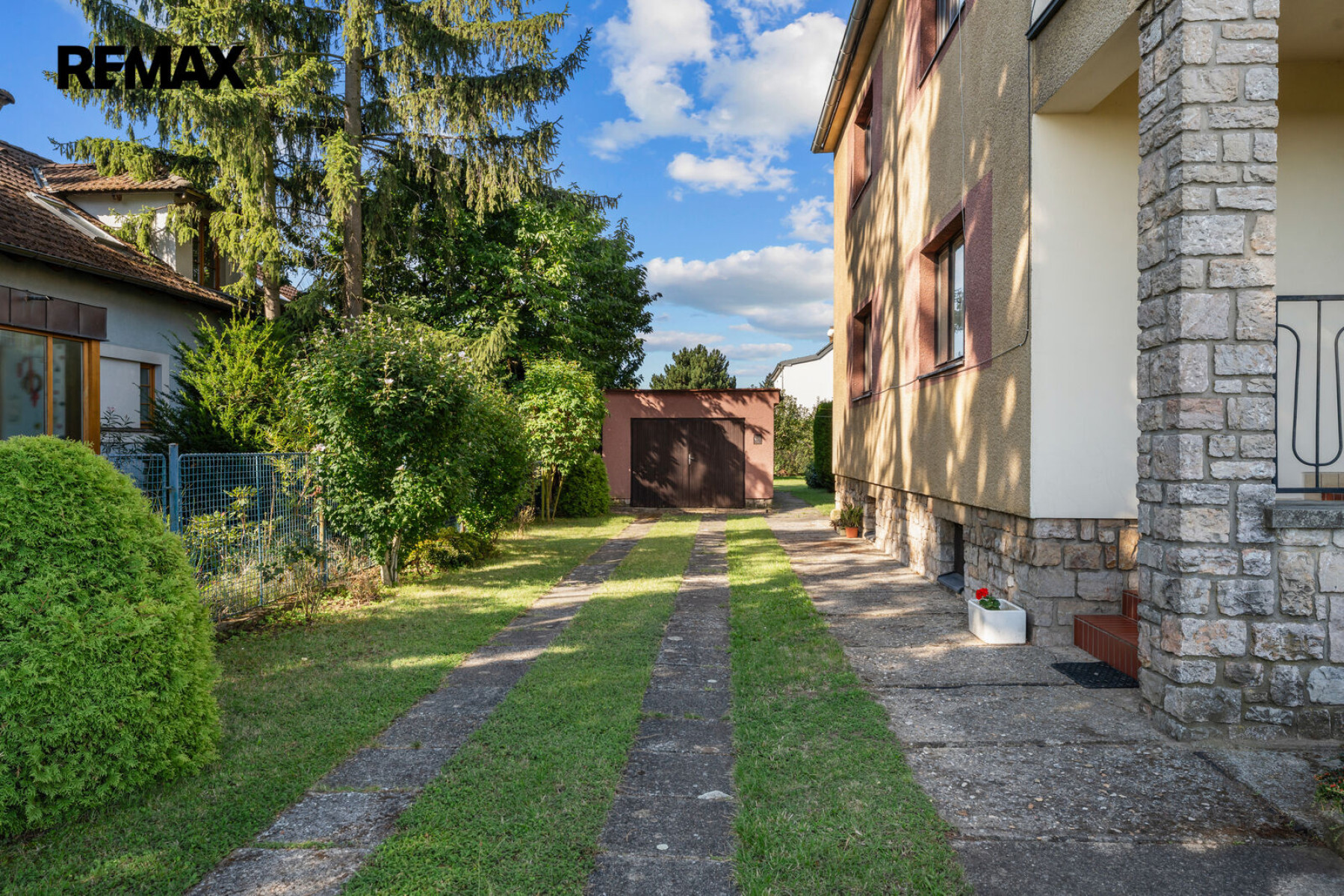 Nemovitost s potenciálem na skvělém místě ve Slivenci