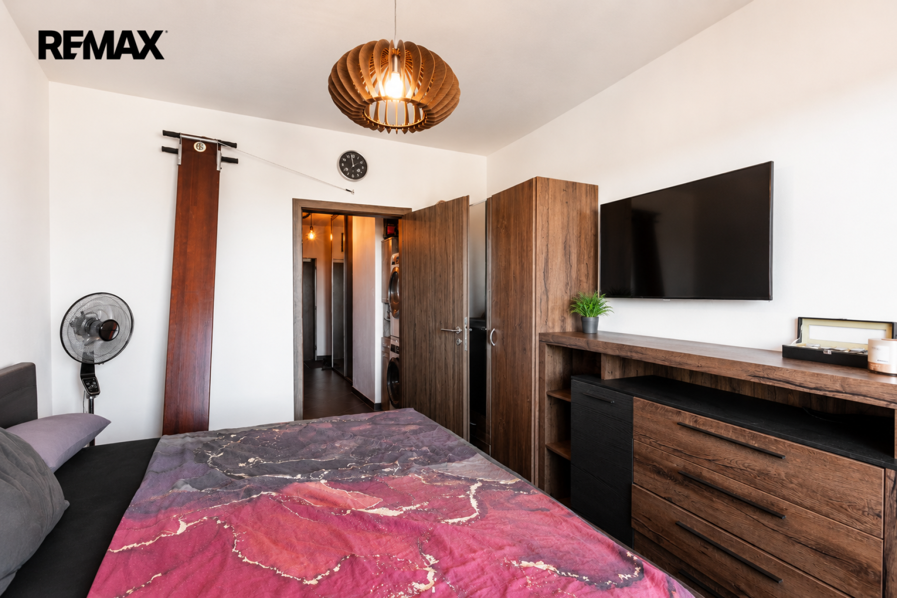 Prodej bytu 2+kk, 70,4 m², 2 balkony, garážové stání a sklep, Praha 9 – Letňany