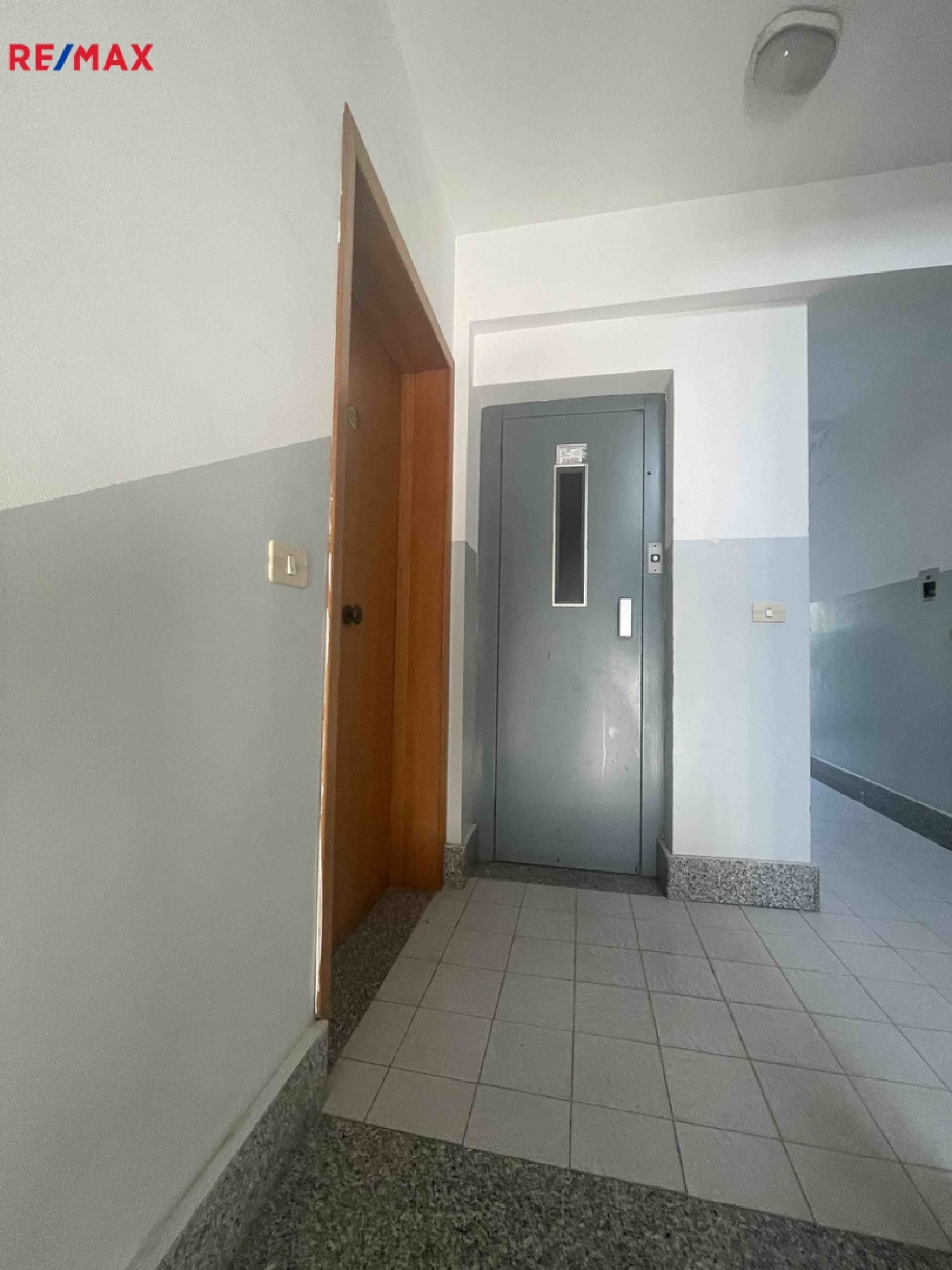 Krásný byt 1+1 s velkou terasou 17 m² jen 200 m od moře – Nizza di Sicilia