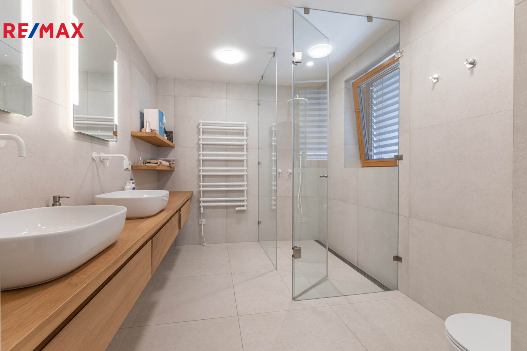 Pronájem vily 7+kk, 339 m², Praha - Ruzyně