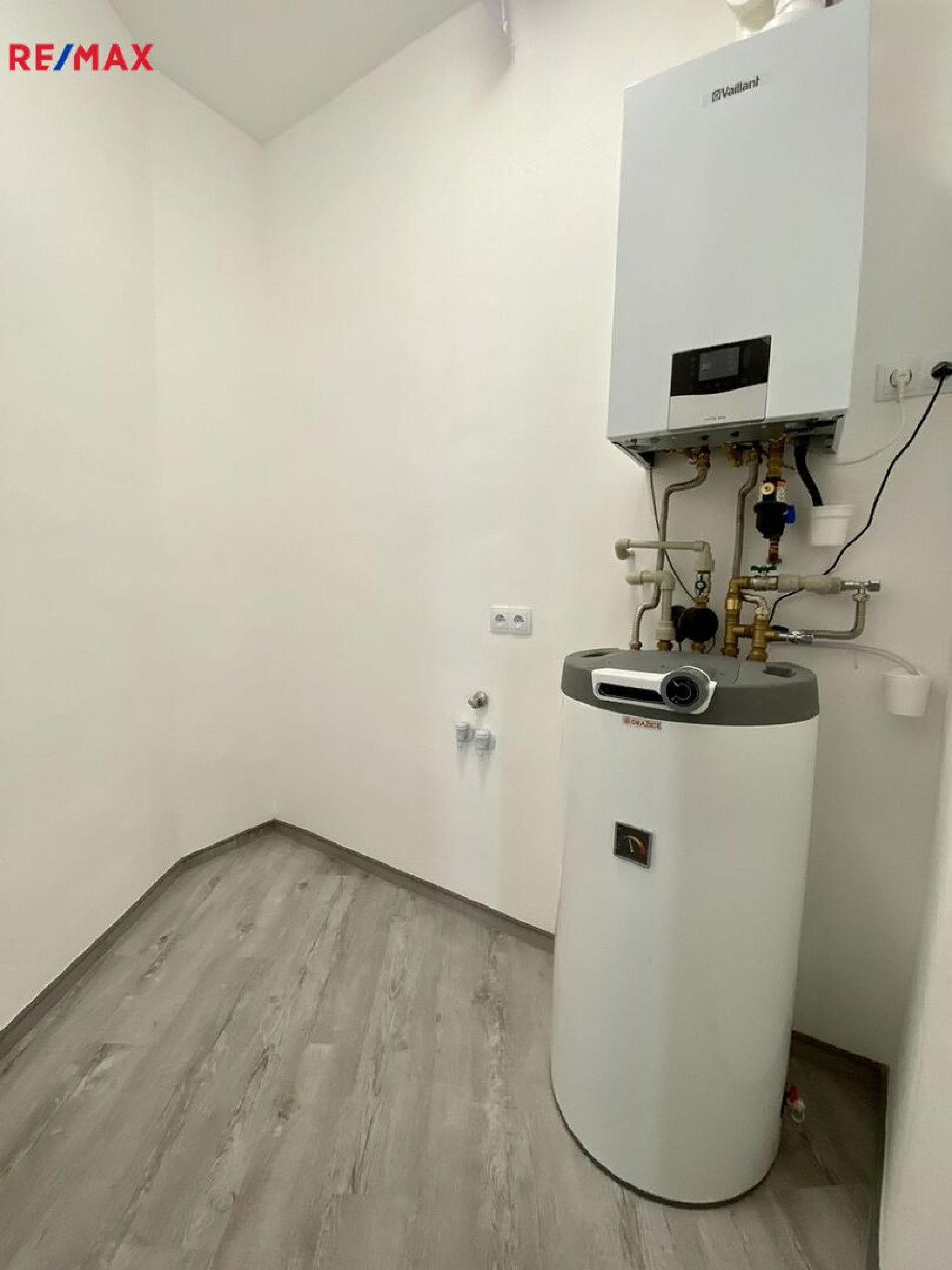 Prodej prostorného bytu po rekonstrukci 3+kk, 100 m2, Praha 1 - Nové Město