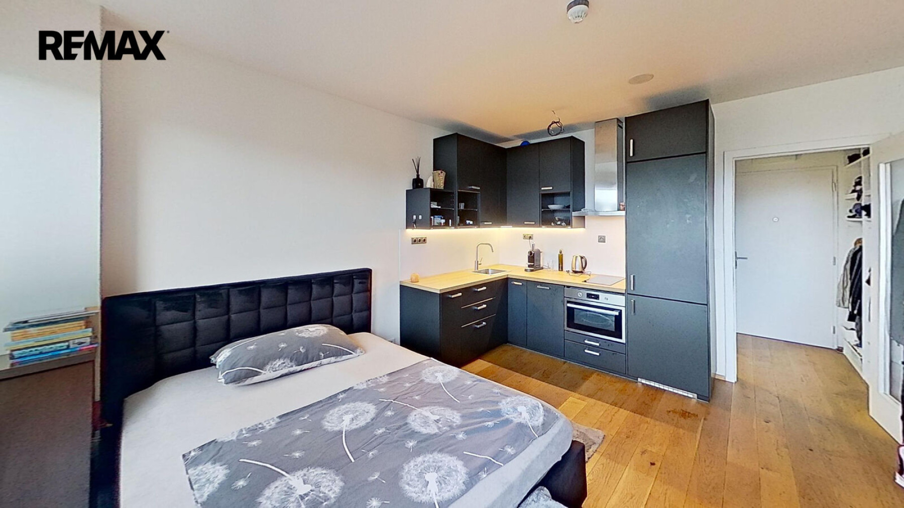 Prodej moderního bytu 1+kk, 25 m² – Perucká 2481/5, Praha 2 – Vinohrady