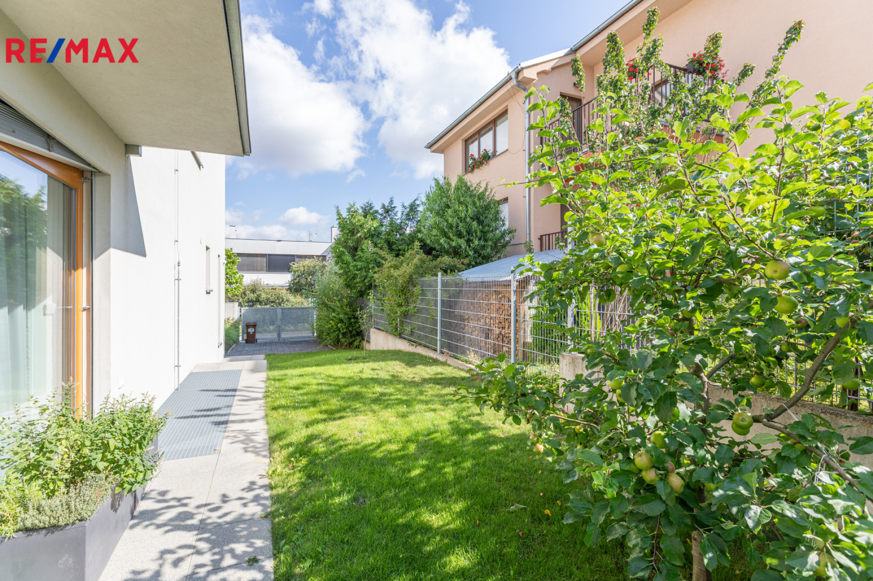 Pronájem vily 7+kk, 339 m², Praha - Ruzyně