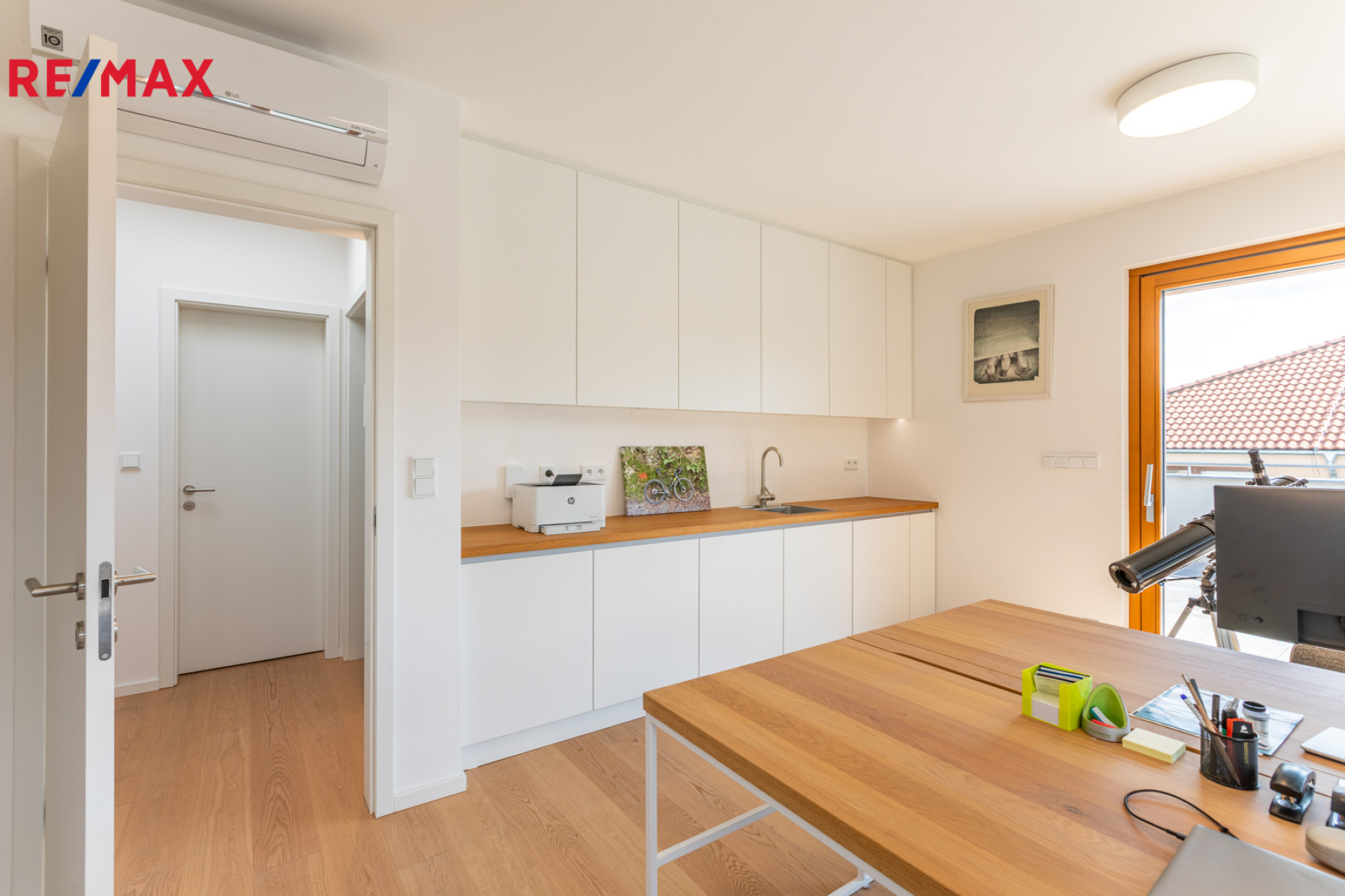 Pronájem vily 7+kk, 339 m², Praha - Ruzyně