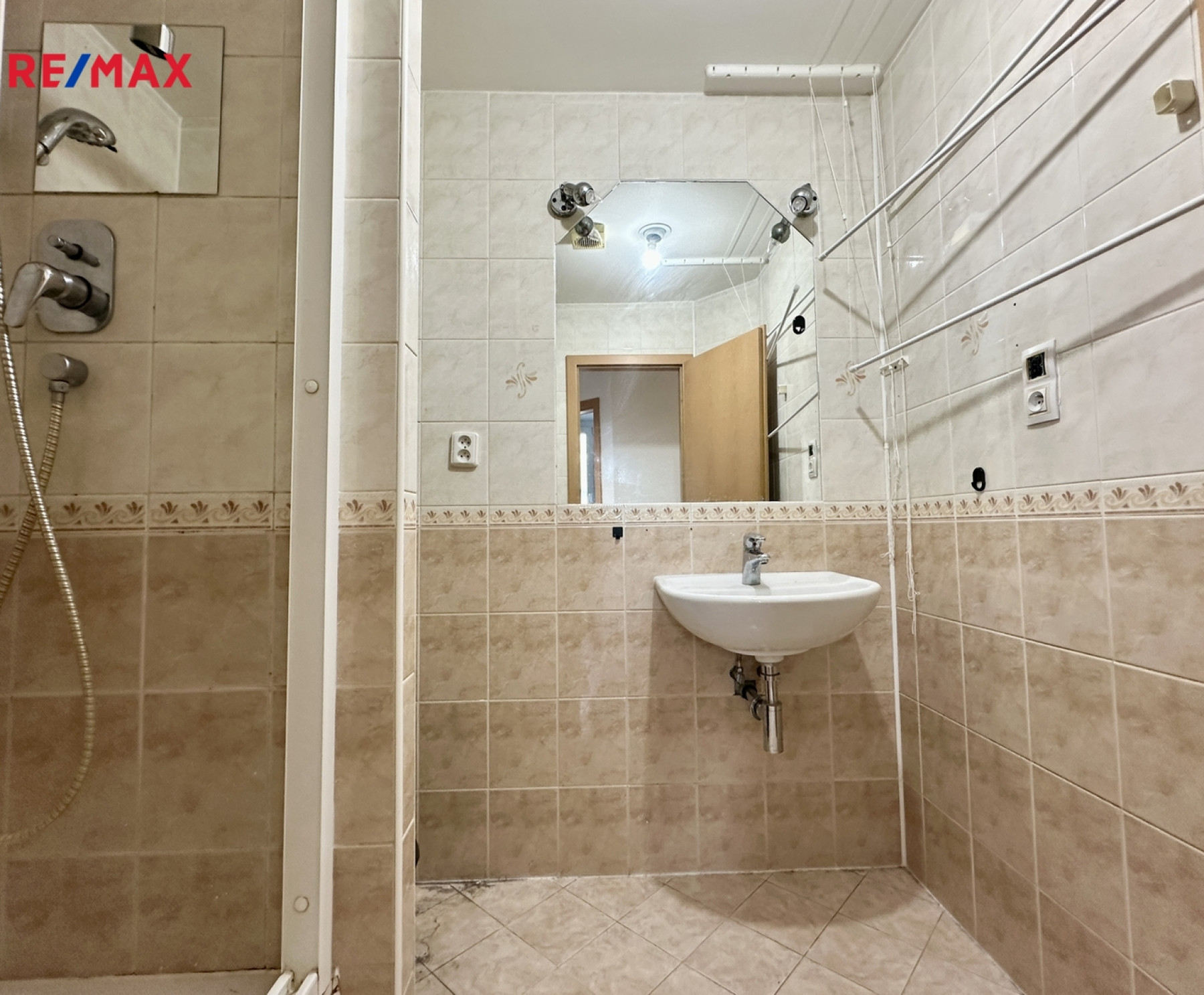 Prodej bytu 4+kk se zasklenou lodžií, Praha 4 - Krč