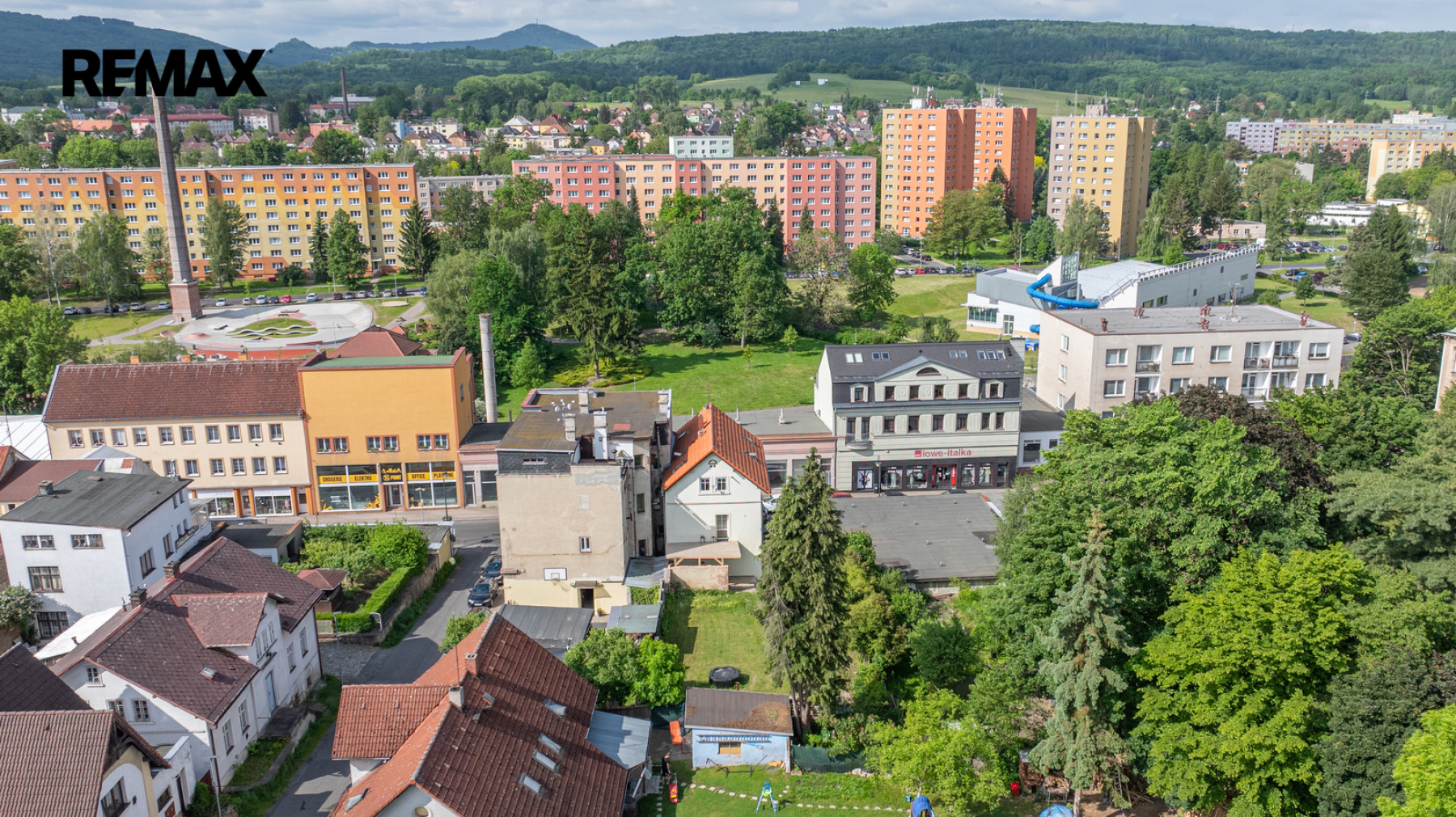 Prodej činžovního domu se zahradou a komerčním prostorem, centrum Varnsdorfu