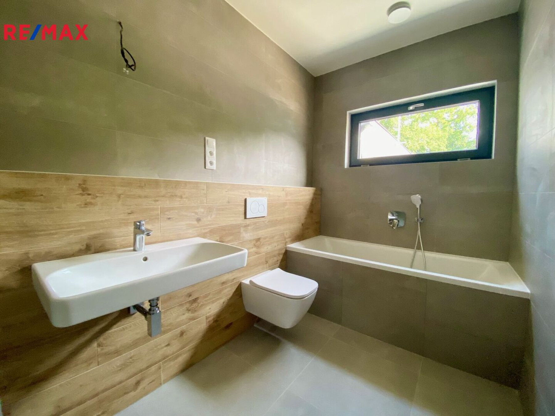 Prodej rodinného domu 86,6 m2 + garáž 20,8 m2, pozemek 718 m2, Nouzov
