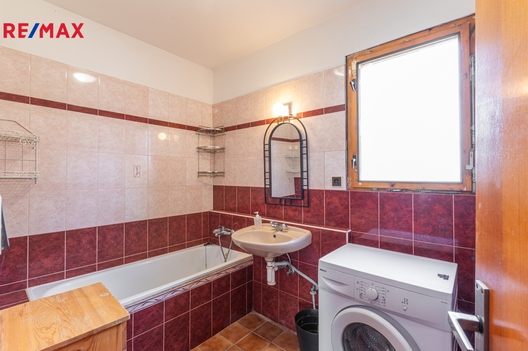 Prodej vícegeneračního rodinného domu 214 m² s pozemkem 477 m², Roztoky