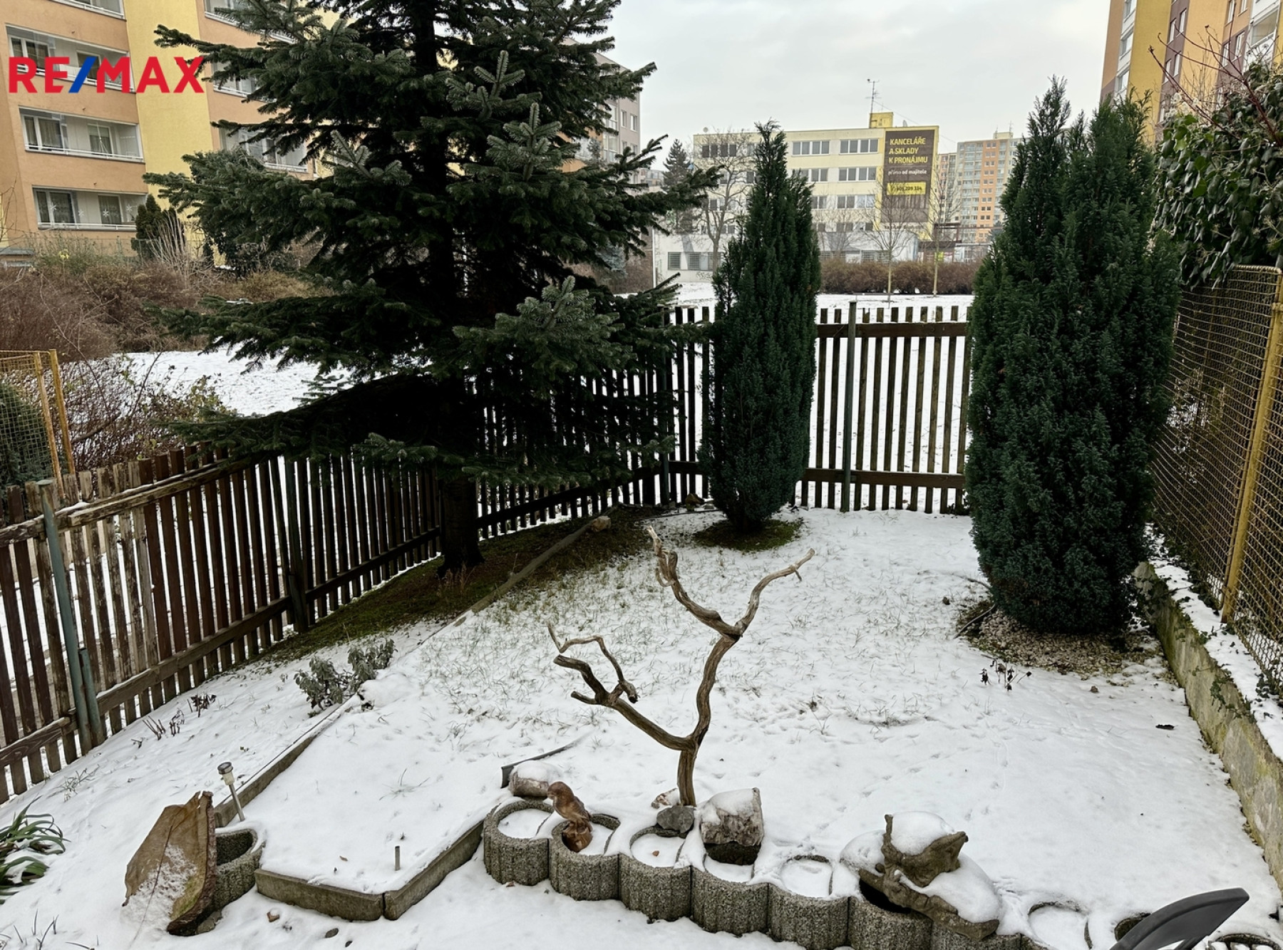 Prodej bytu 2+kk s vlastní zahrádkou, Praha 3 - Žižkov