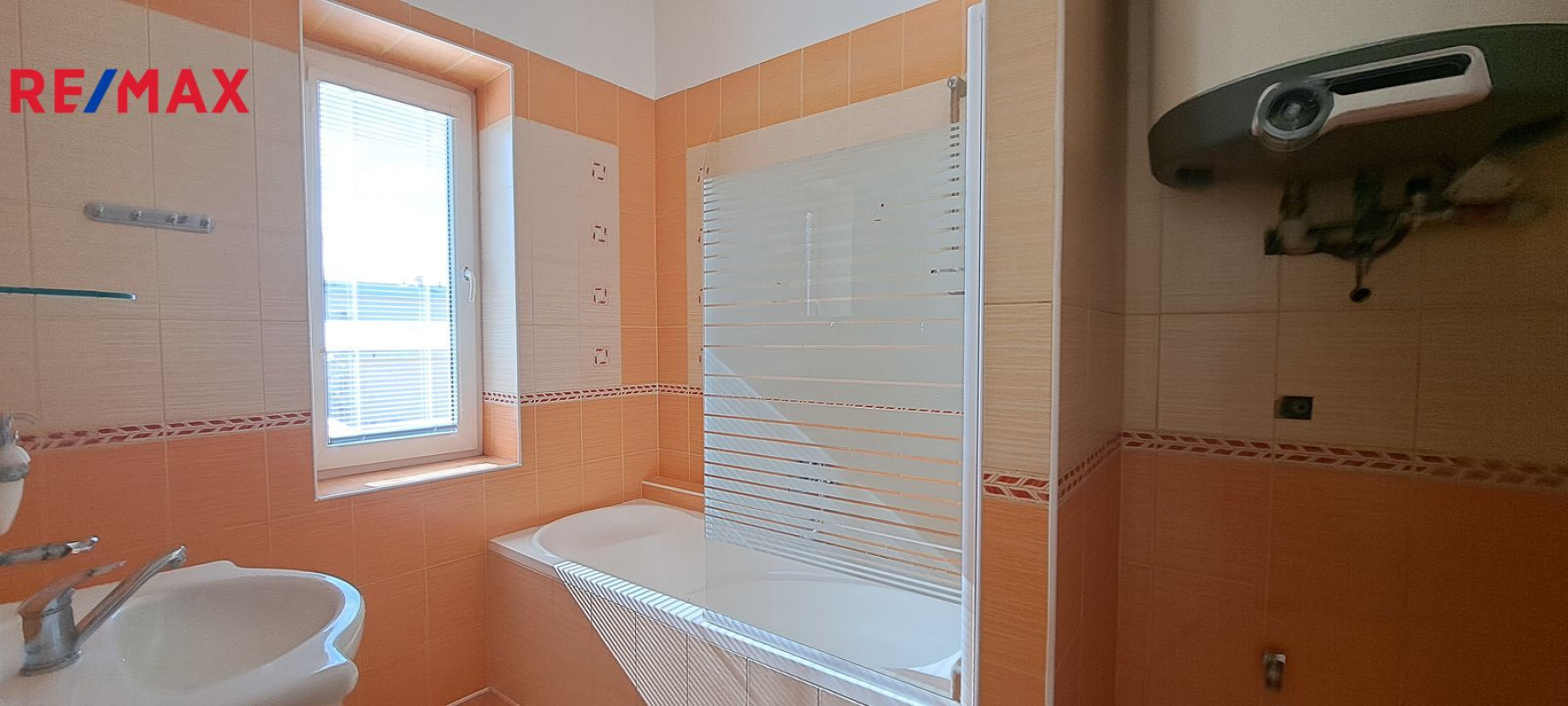 Prodej prostorného bytu 2+1, 74 m2, Dvůr Králové nad Labem