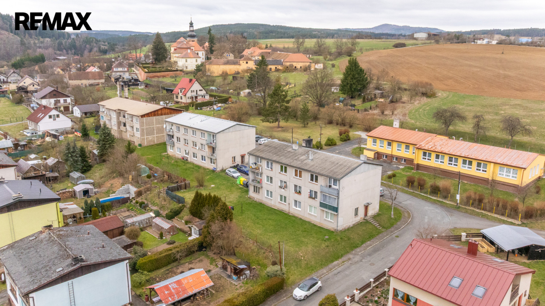 Činžovní dům s 8 byty ve Svojšíně