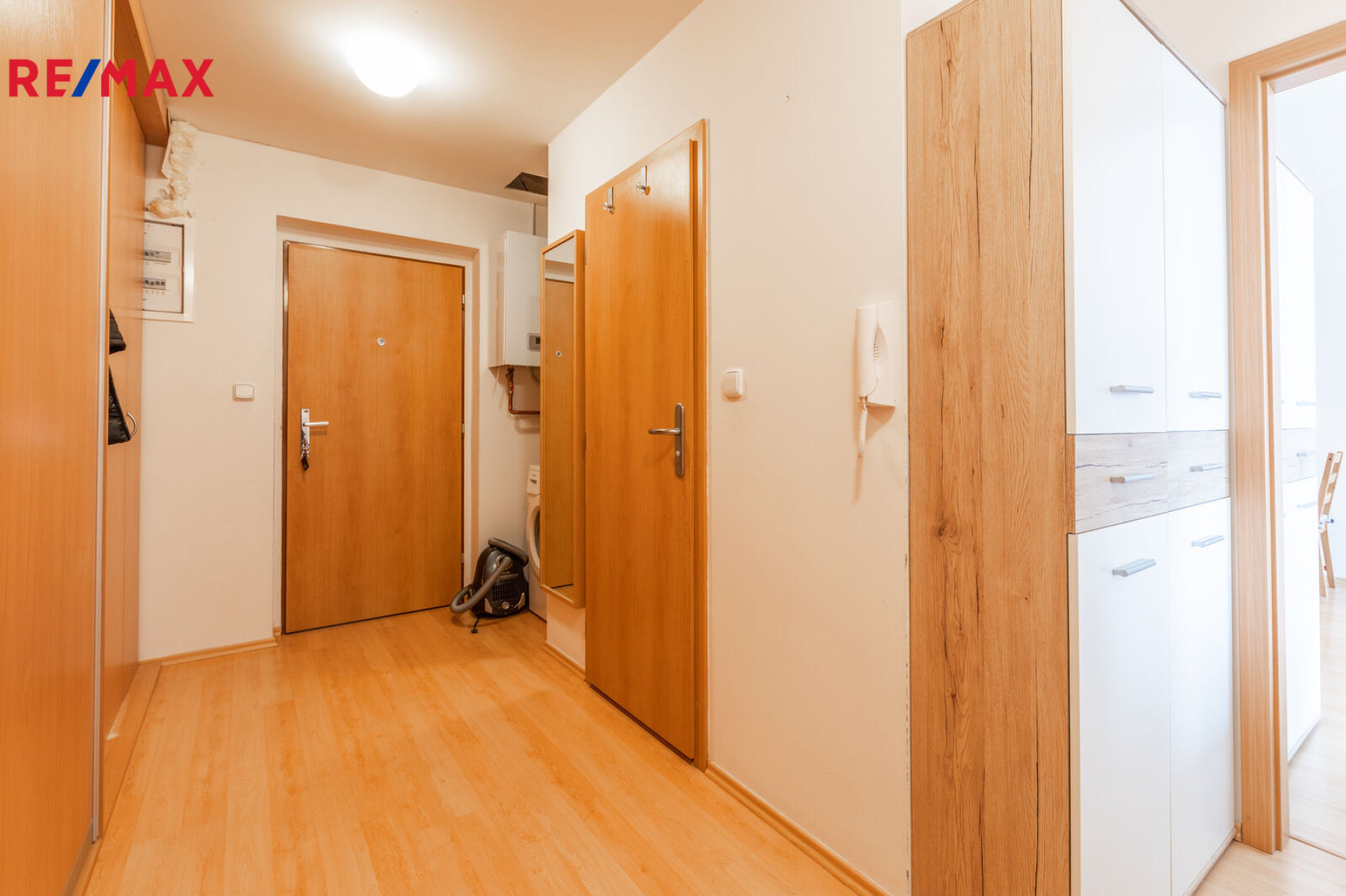 Pronájem bytu 2+kk, 58 m2, Kamenice – Ládví