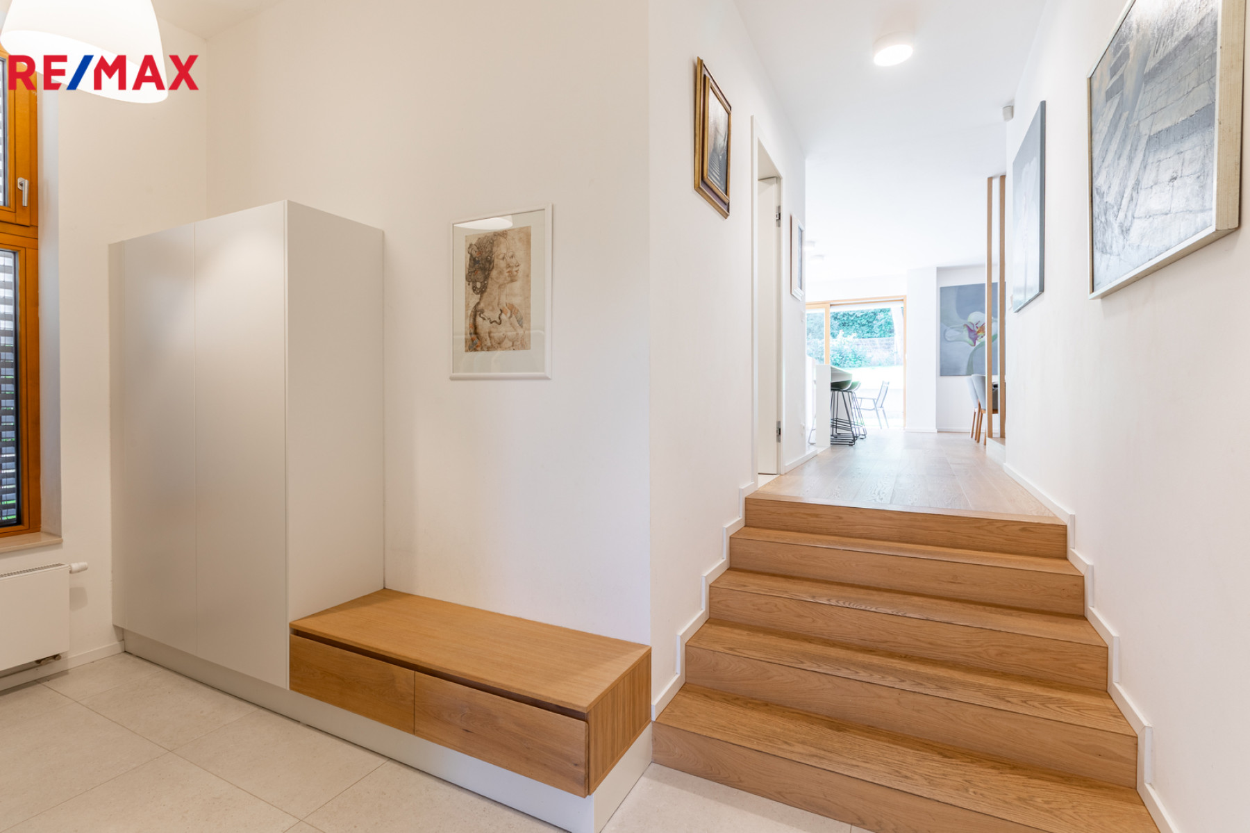 Pronájem vily 7+kk, 339 m², Praha - Ruzyně