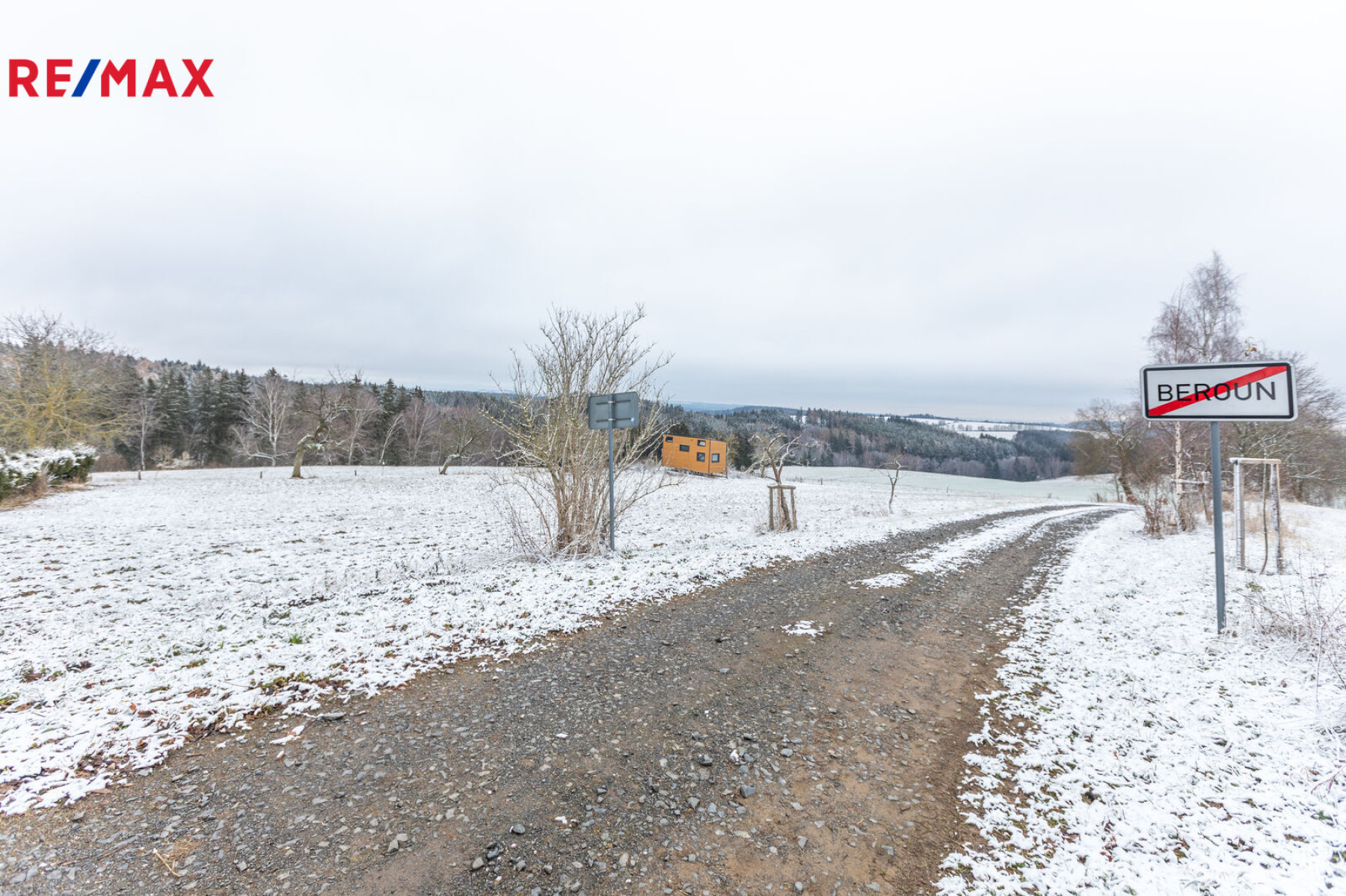 Prodej pozemku 3846 m², Beroun - Teplá