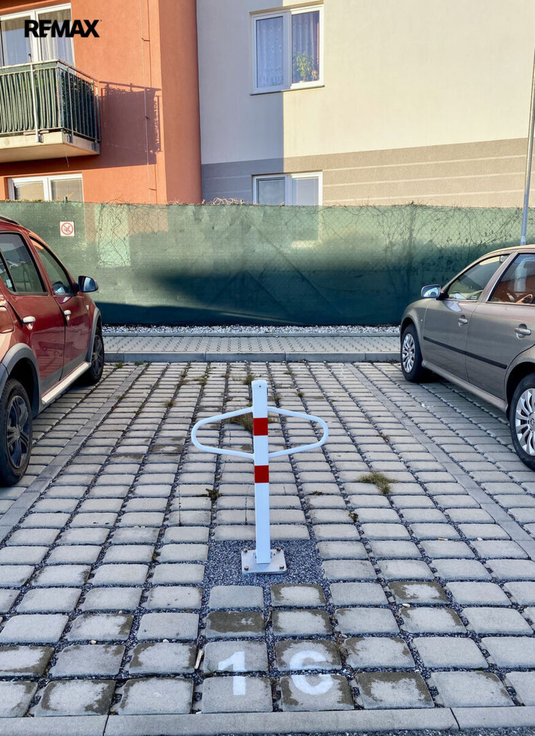 Pronájem pěkného bytu 2kk s balkonem, sklepem a parkovacím stáním v Jesenici