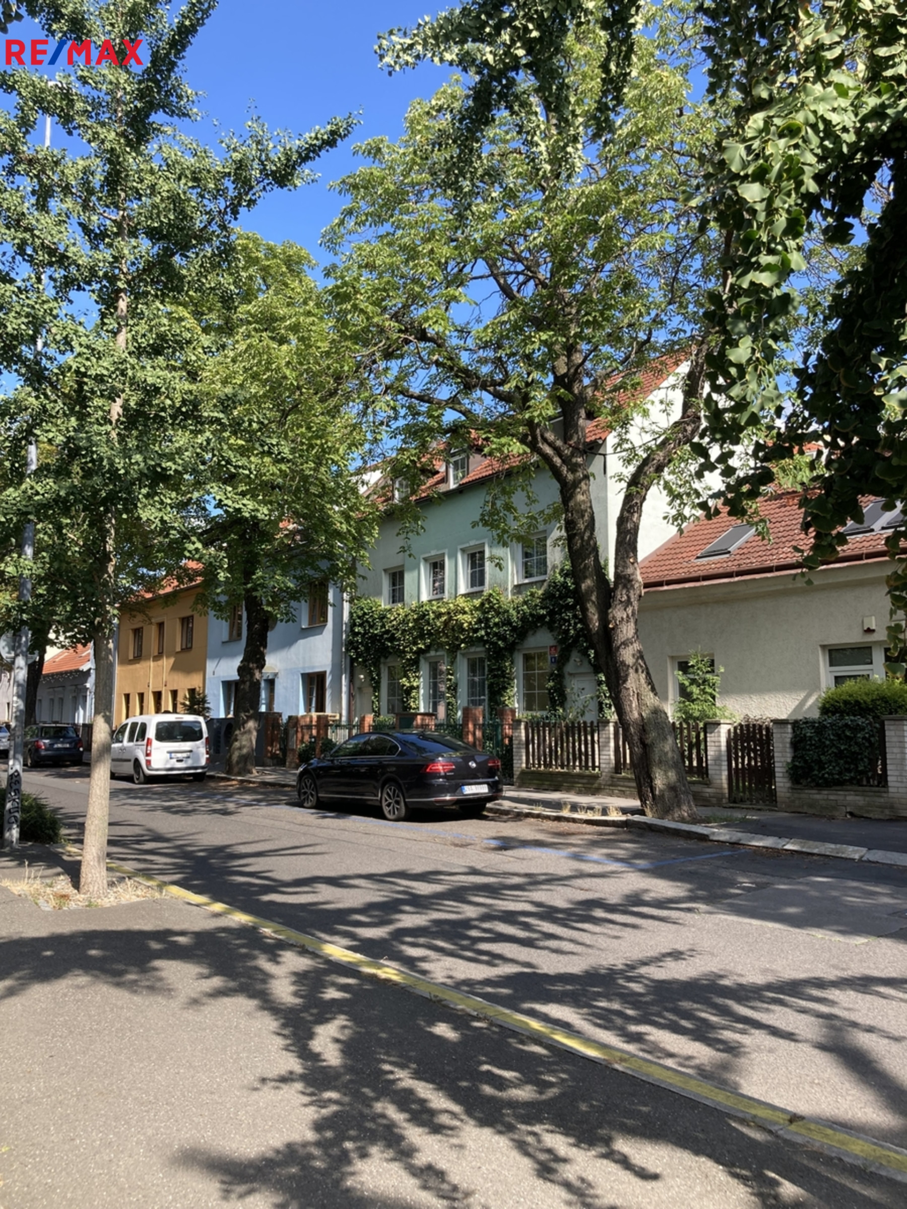 Prodej bytu 2+kk, 53 m2 se společnou předzahrádkou, Praha 10 - Strašnice