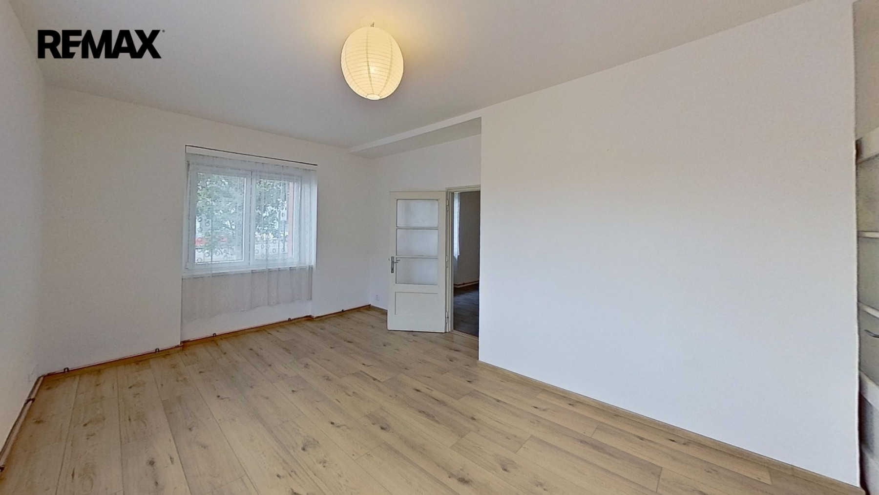 Pronájem zrekonstruovaného bytu 2+1, 76,5 m² se sklepem a společnou zahradou, Praha 4