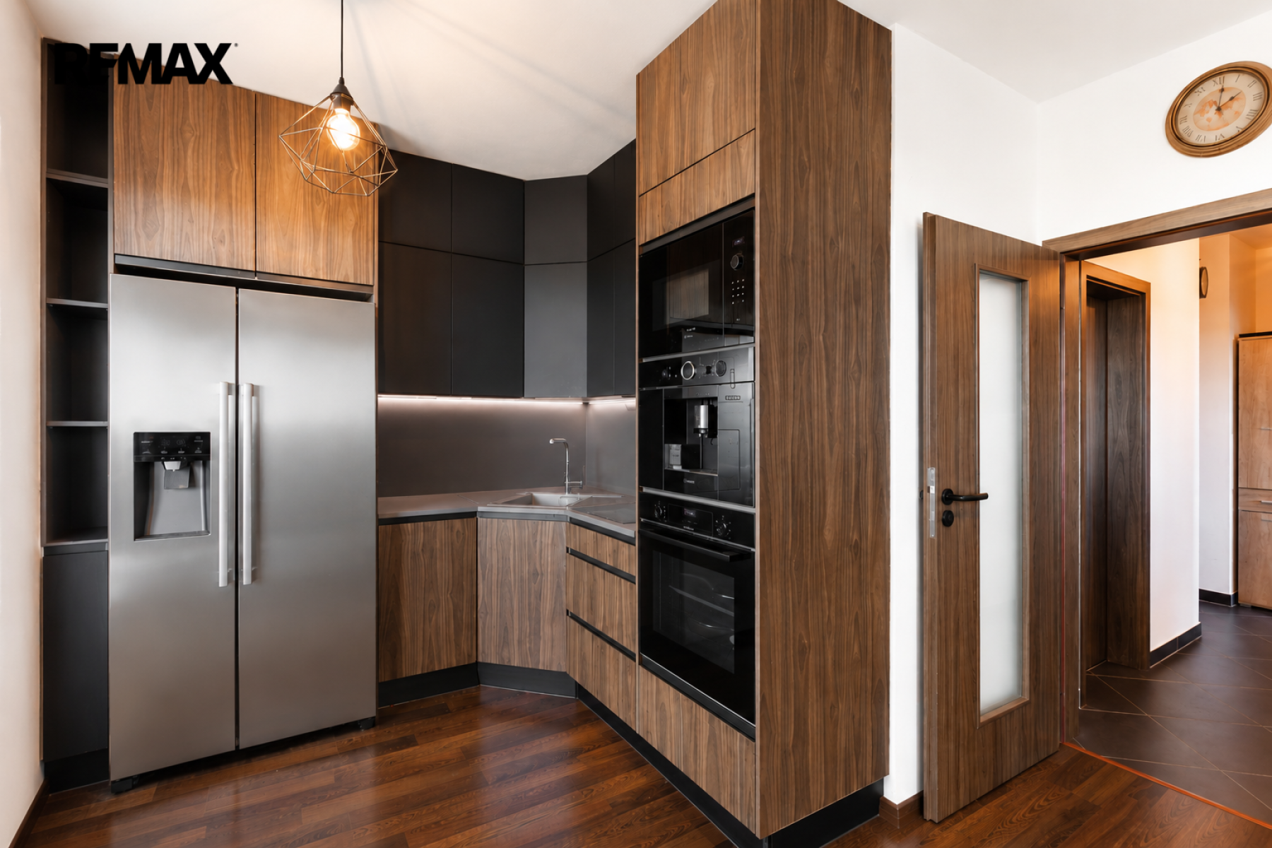 Prodej bytu 2+kk, 70,4 m², 2 balkony, garážové stání a sklep, Praha 9 – Letňany