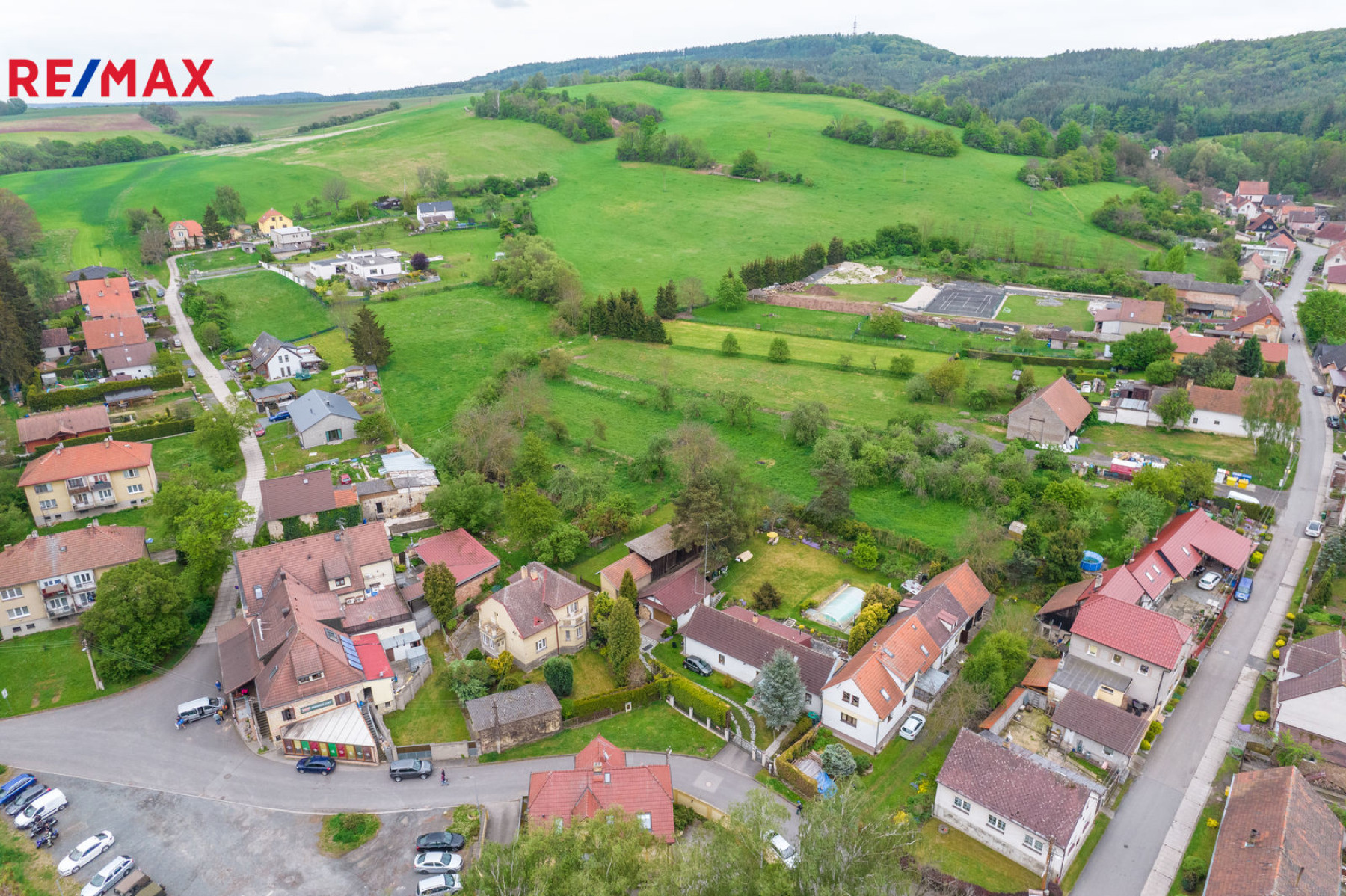 Prodej domu s velkým pozemkem, Krušovice