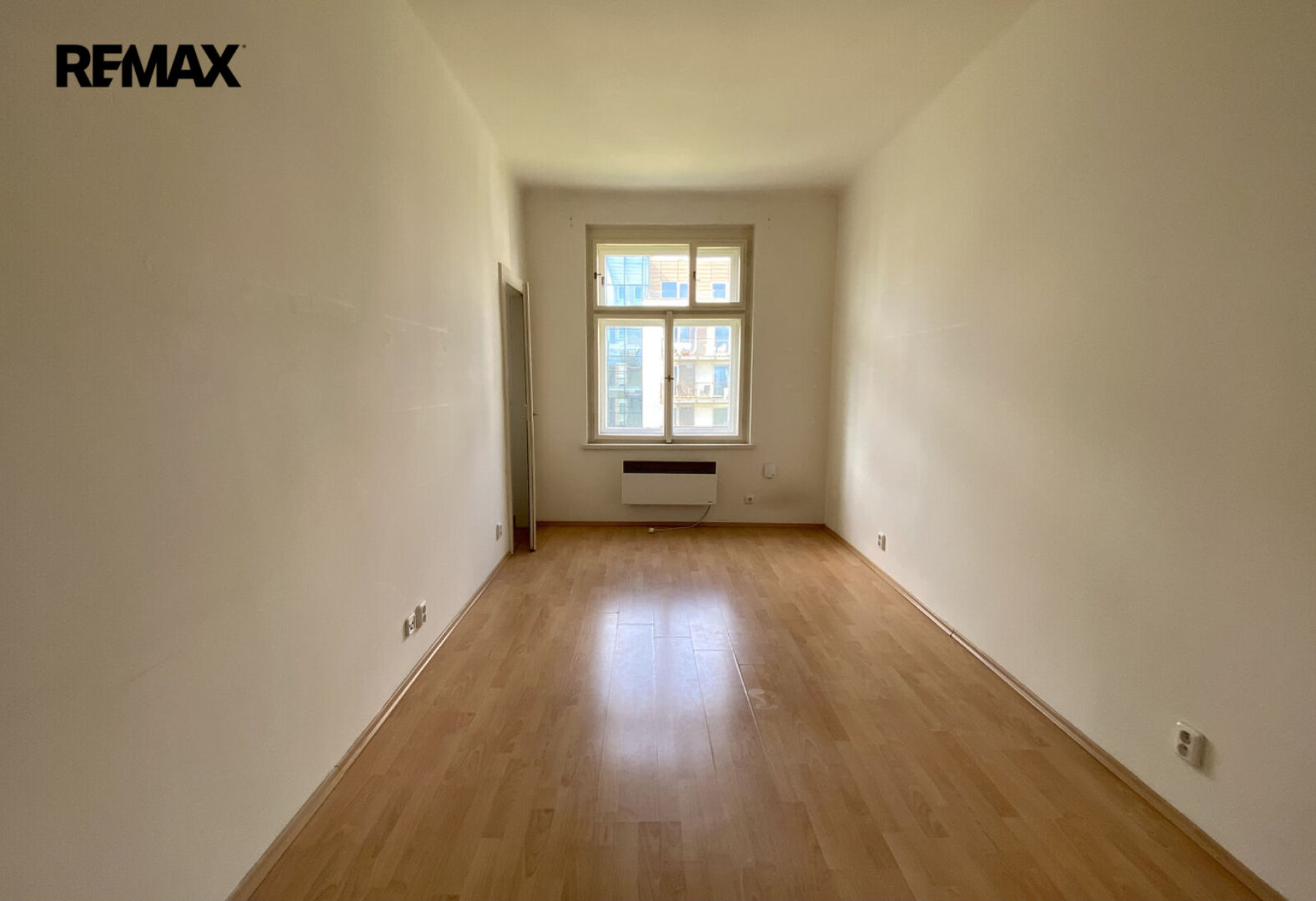 Pronájem bytu 1+kk o výměře 24 m2, Praha 10, Vinohrady