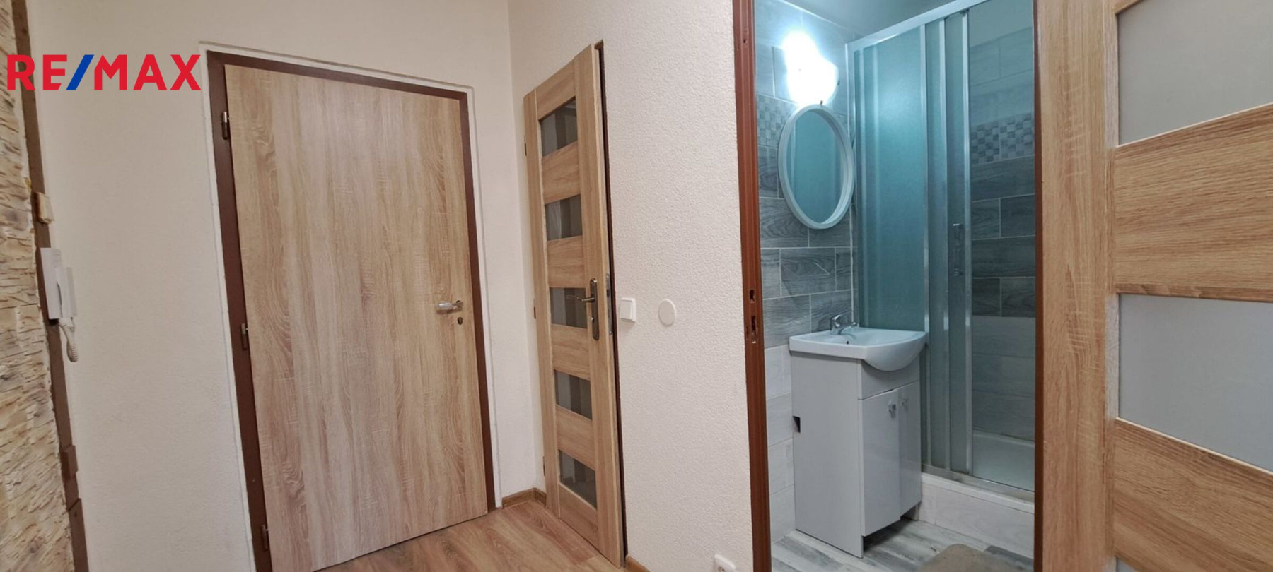 Prodej světlého bytu 2+kk se sklepem v Mladé Boleslavi