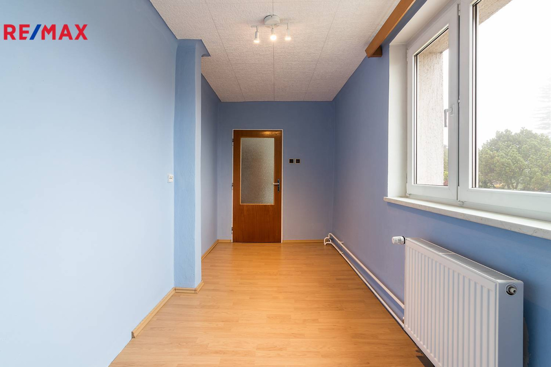 Prodej rodinného domu s velkou garáží ve Stodůlkách
