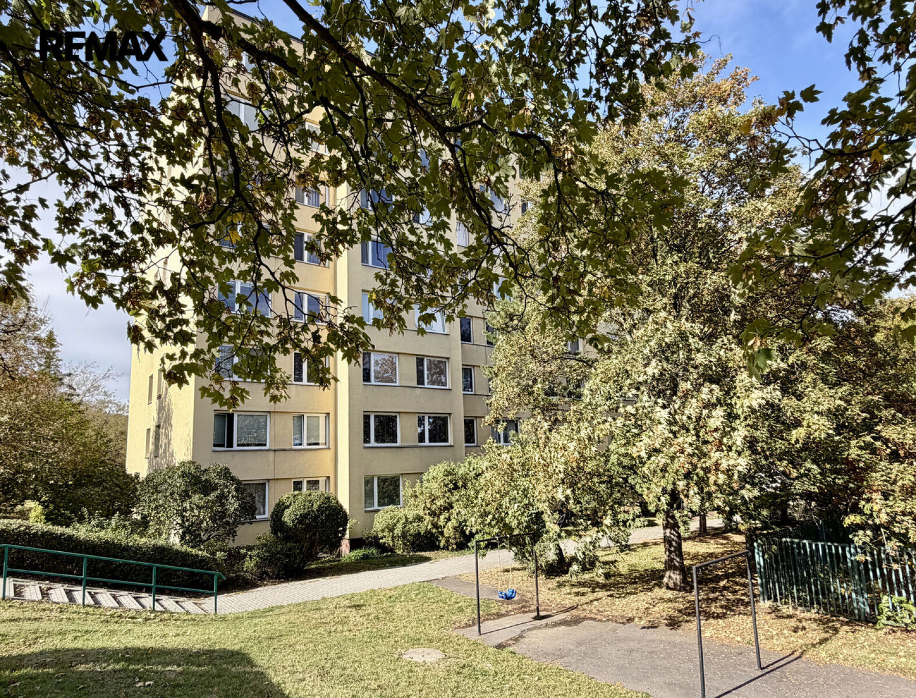 Prodej pěkného bytu 2+1 v klidné oblasti Bohnic, Praha 8