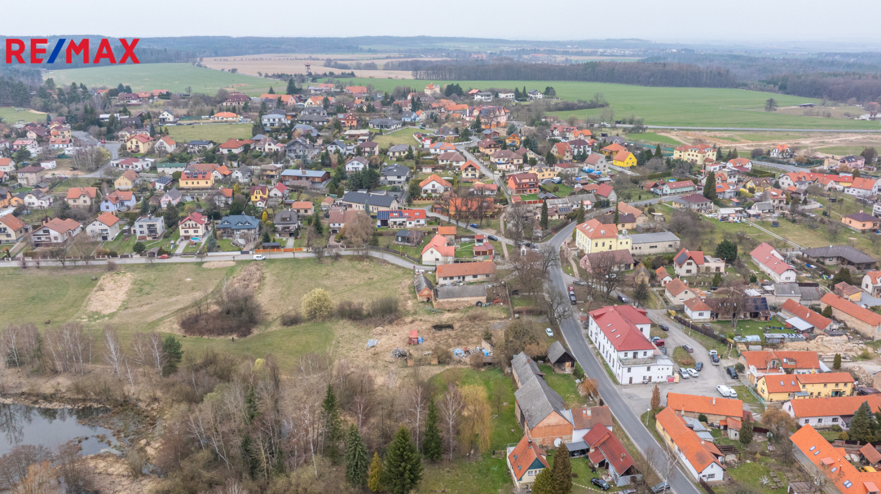 Prodej stavebního pozemku 1943 m², Vyžlovka, Praha-východ
