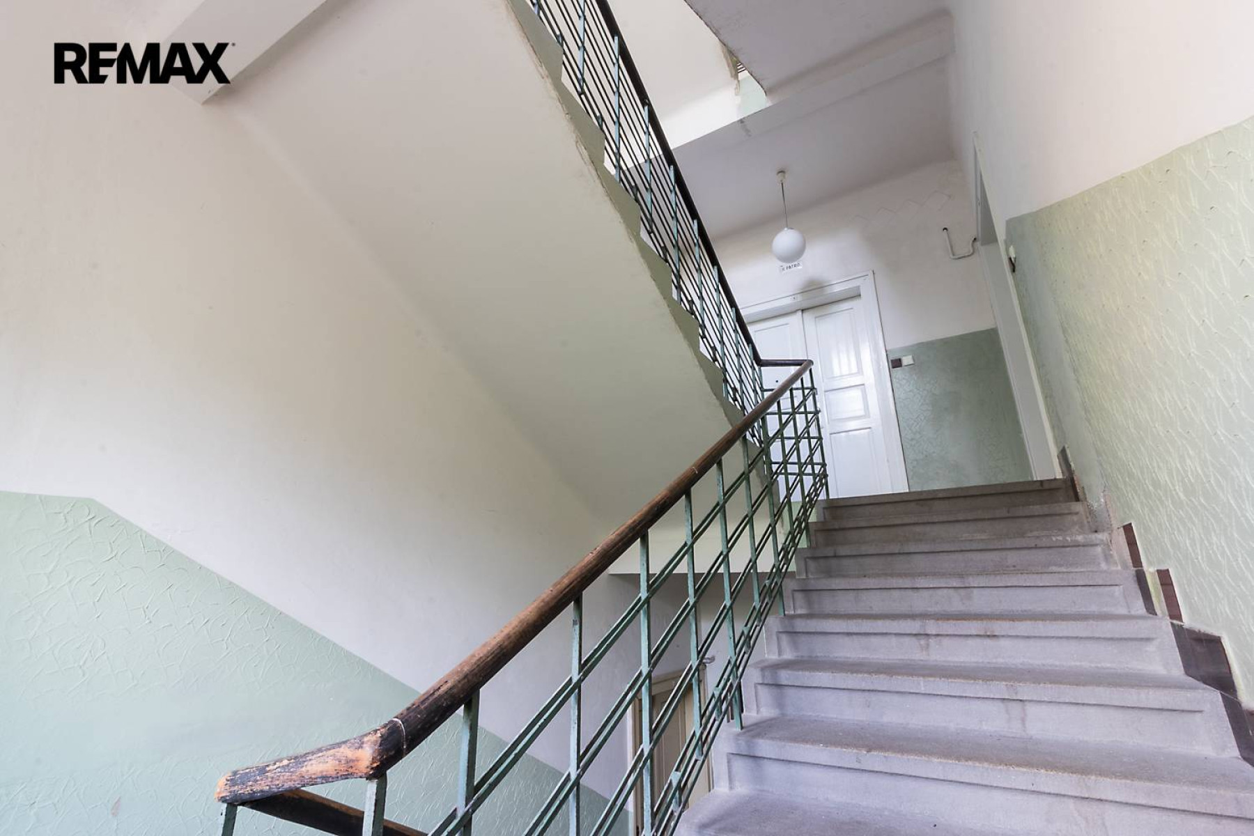 Pronájem stylového zařízeného bytu v Bubenči