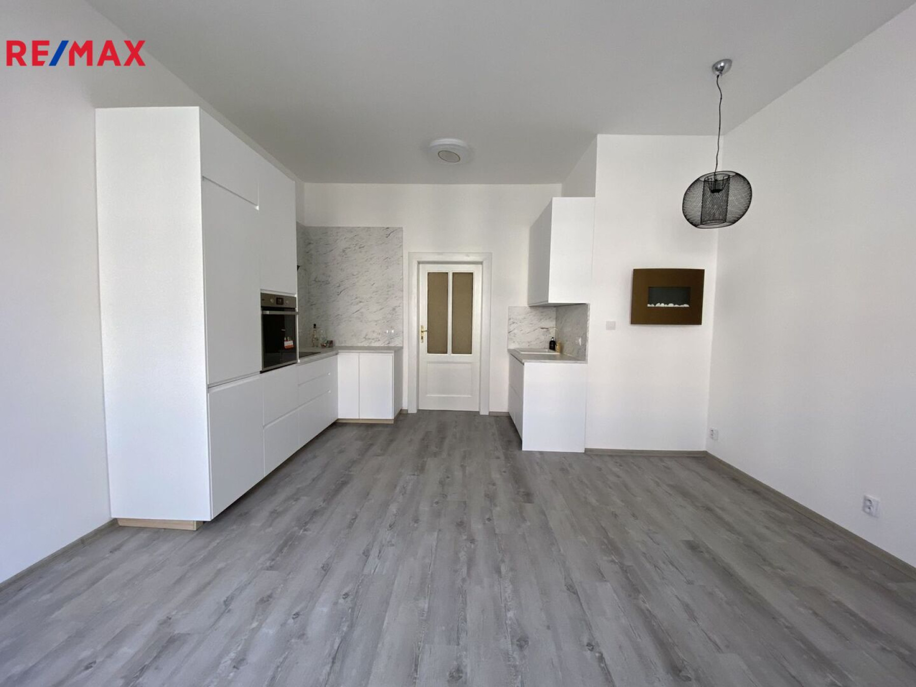 Prodej prostorného bytu po rekonstrukci 3+kk, 100 m2, Praha 1 - Nové Město