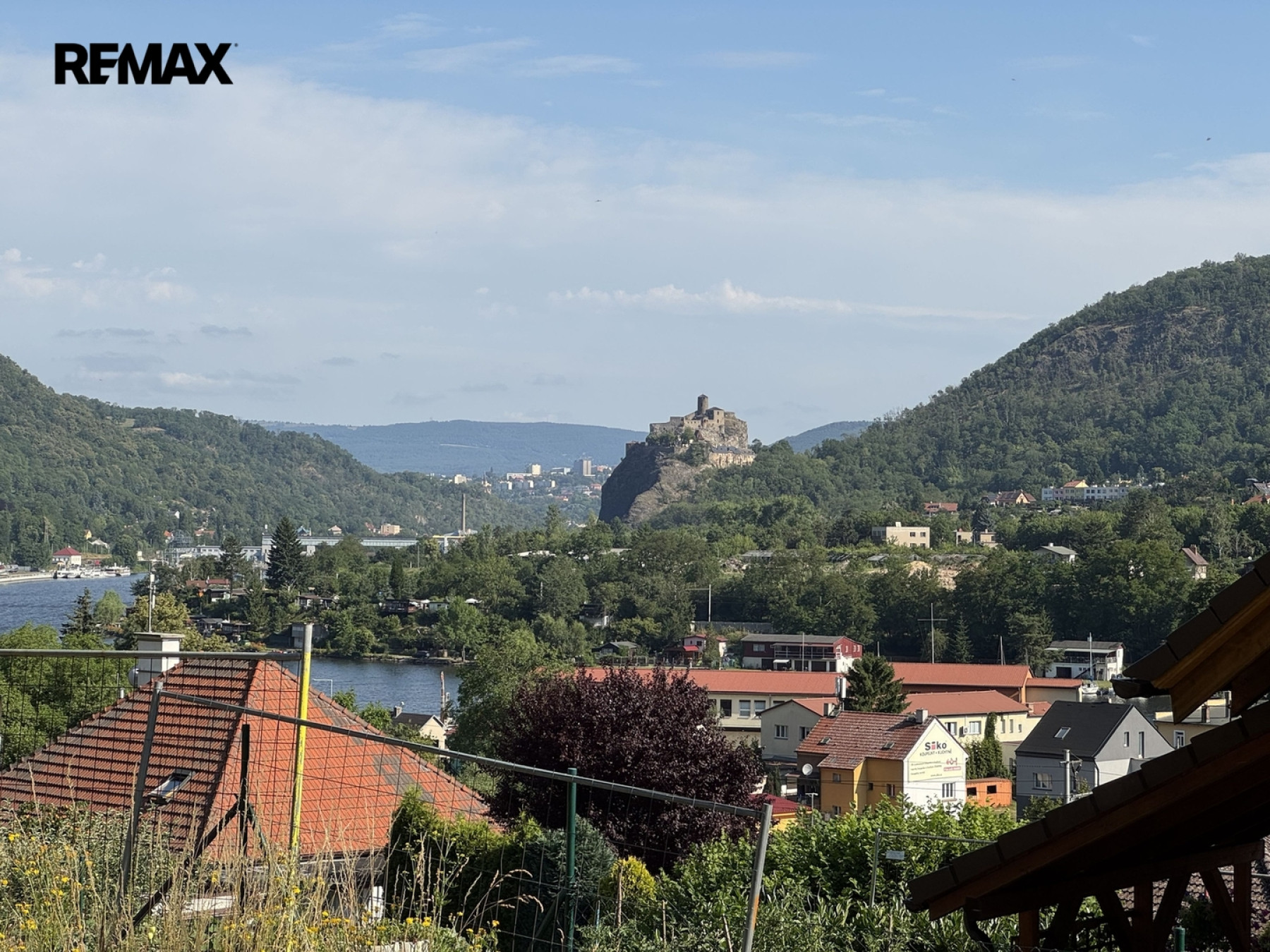 Prodej stavebního pozemku 907m2 Vaňov, Ústí nad Labem