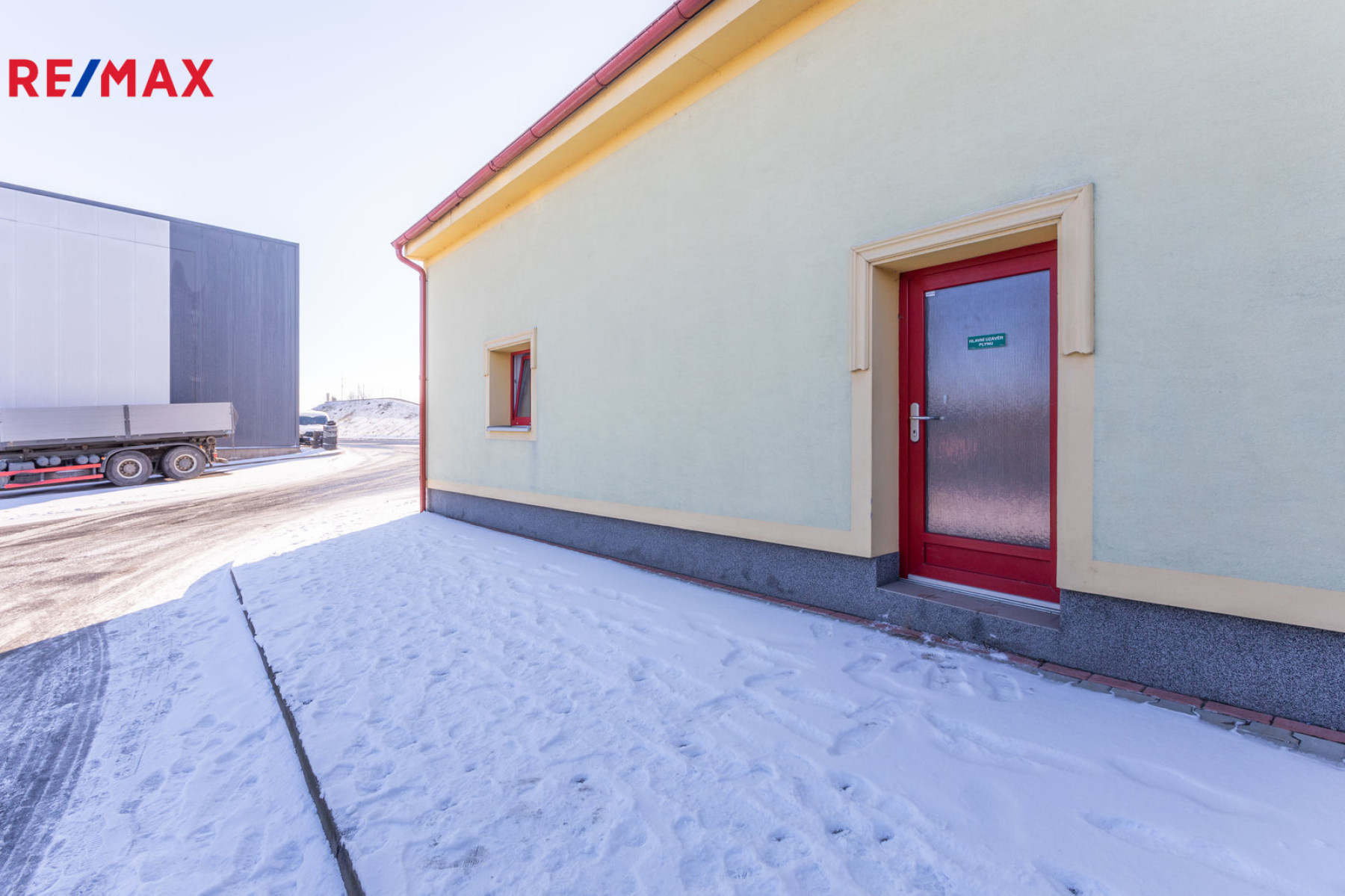 Pronájem komerčních prostor 70 m², Podlusky