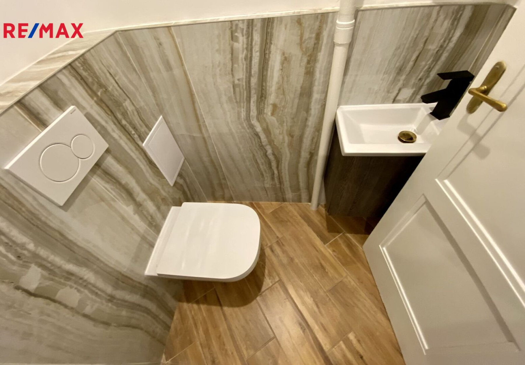 Prodej prostorného bytu po rekonstrukci 3+kk, 100 m2, Praha 1 - Nové Město
