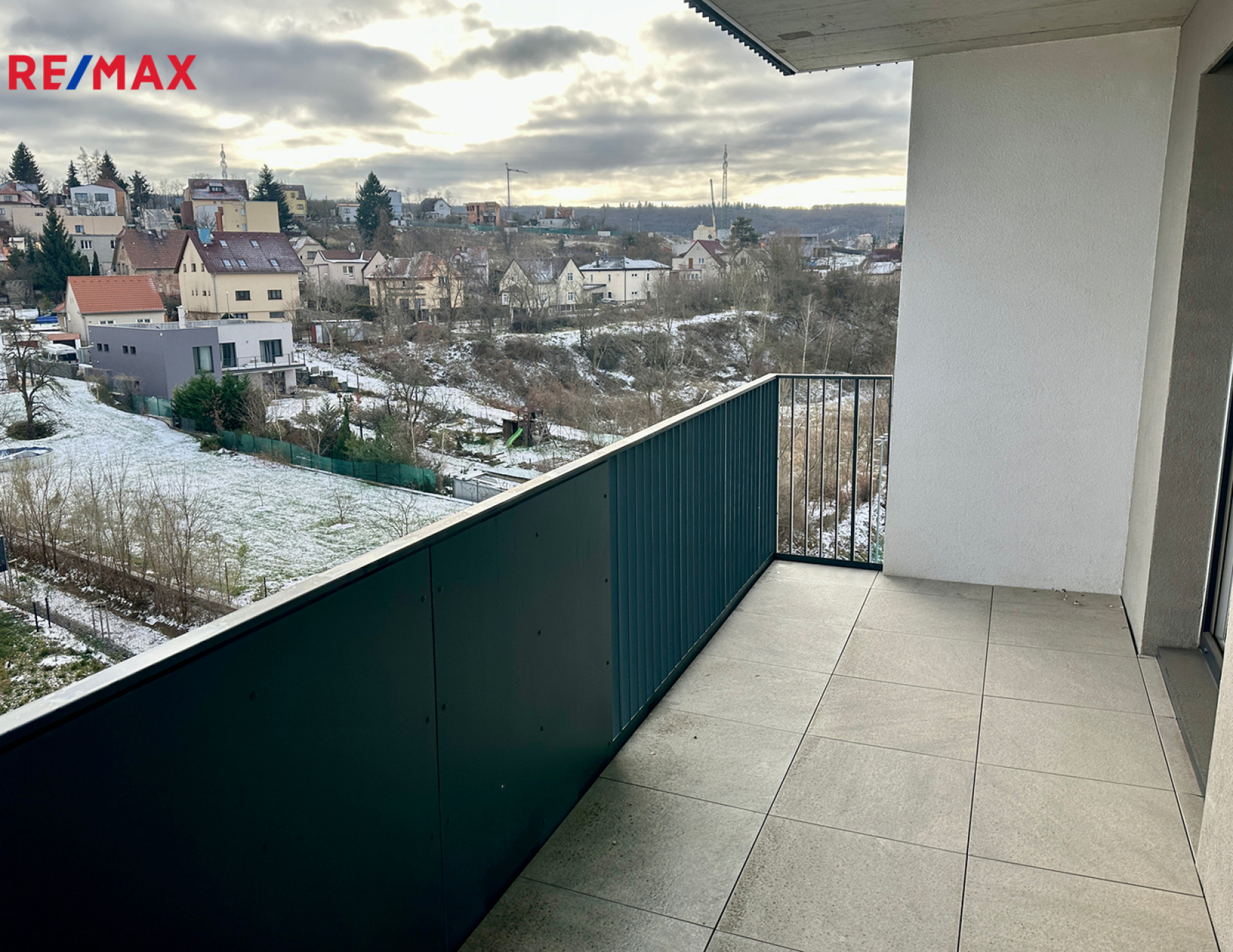 Pronájem nového bytu 1+kk v Modřanech, Praha 4