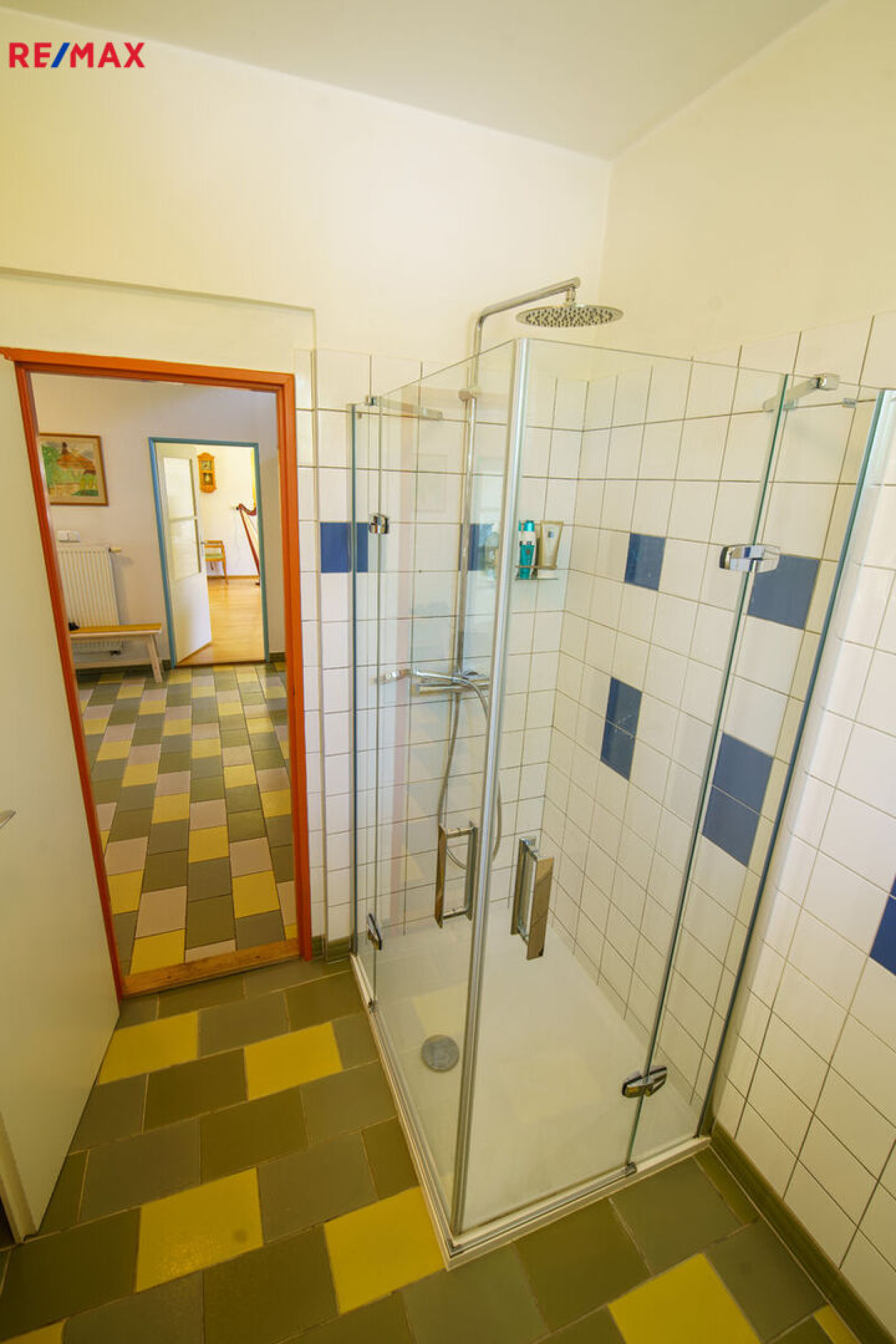 Nabídka rodinného domu 5+2 se zahradou 1040 m2, Svárov