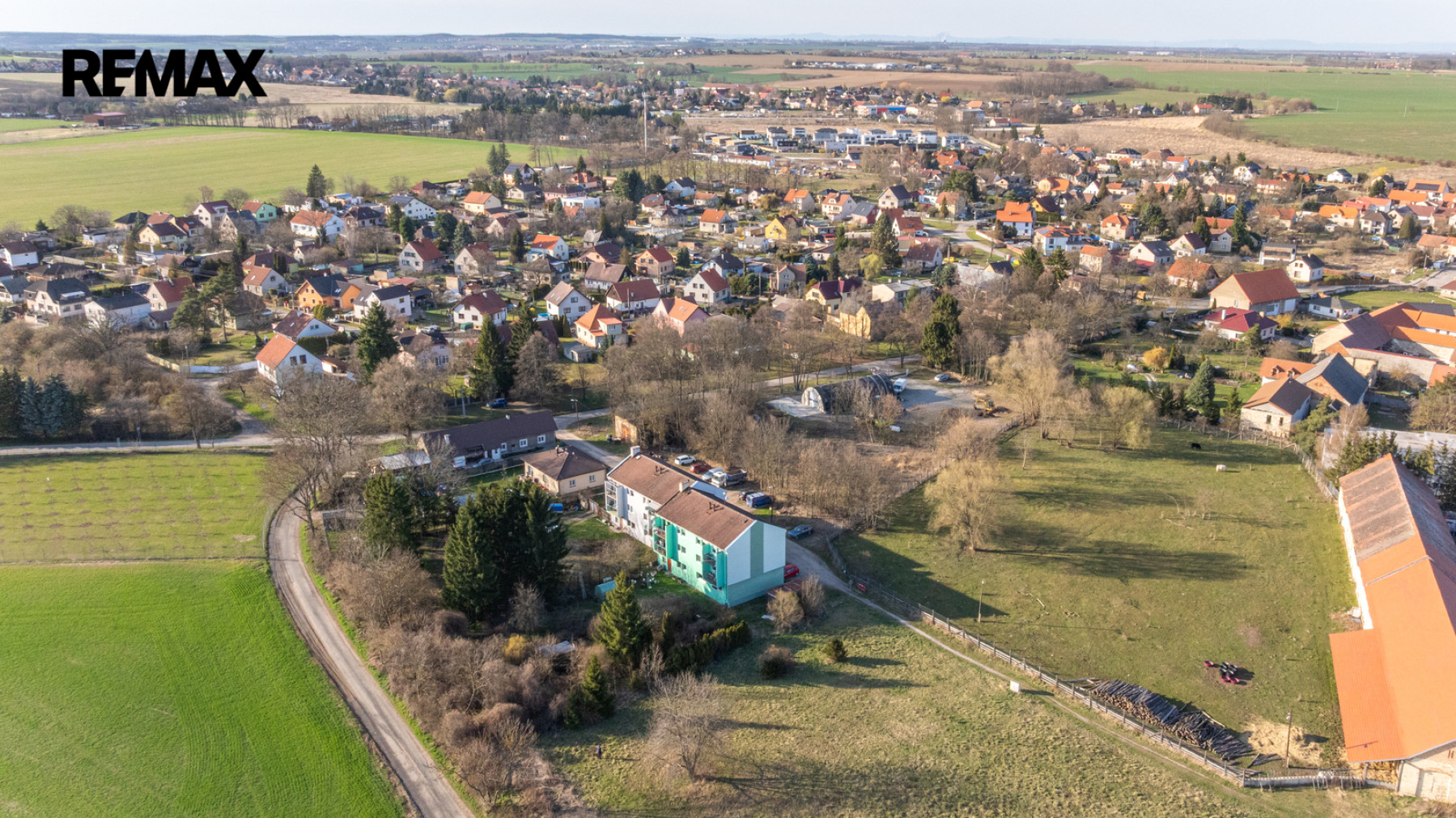 Klidné bydlení kousek od Prahy - 3+1/L, Úhonice