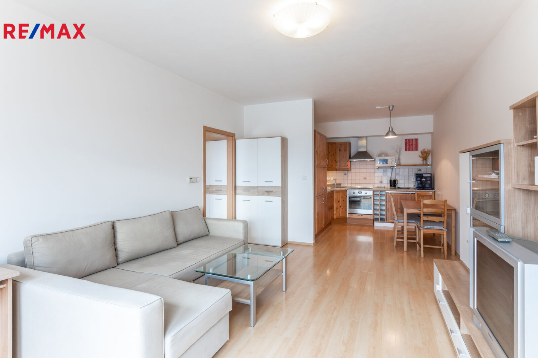 Pronájem bytu 2+kk, 58 m2, Kamenice – Ládví