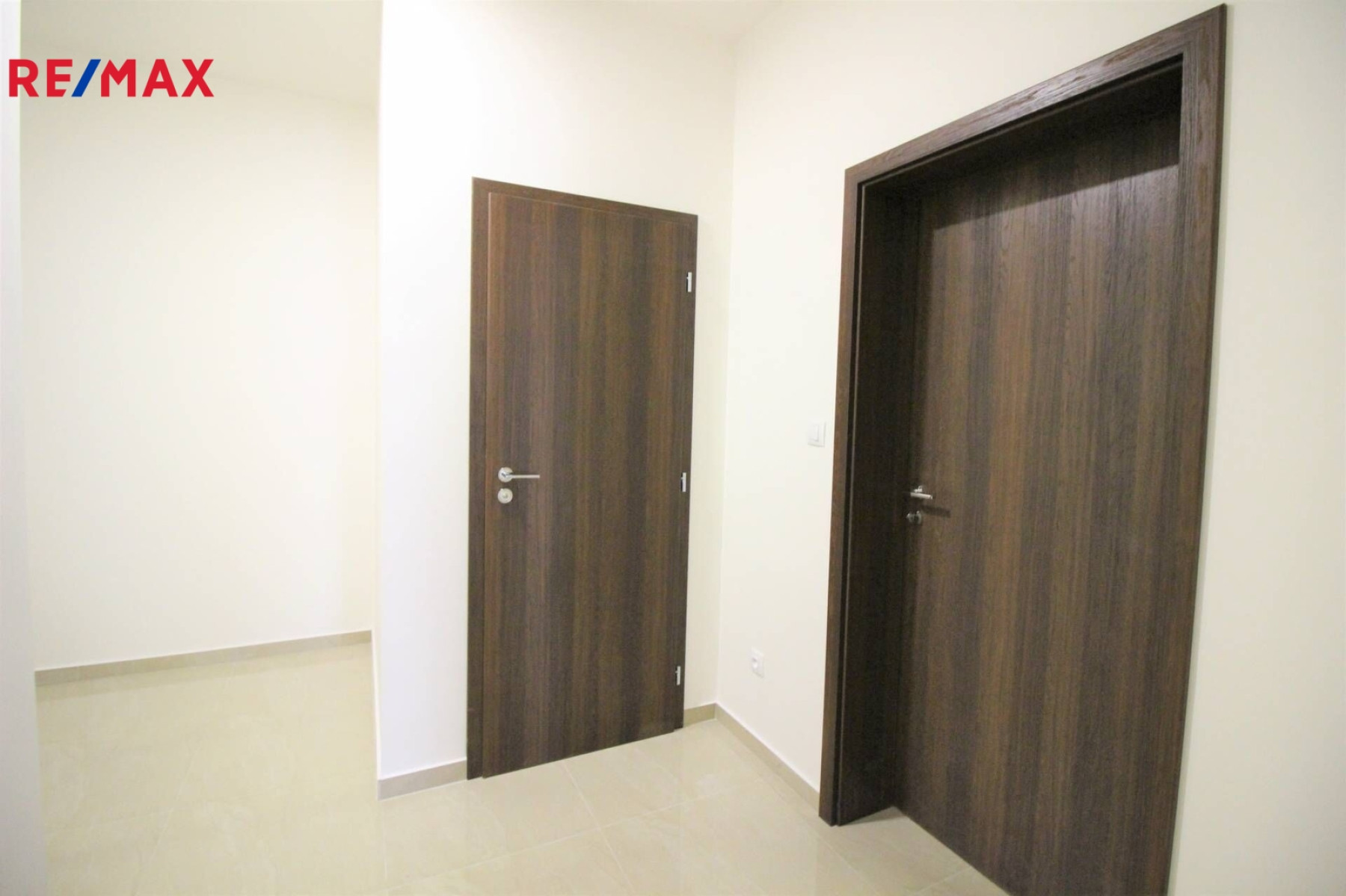 Pronájem nového nebytového prostoru 190 m2