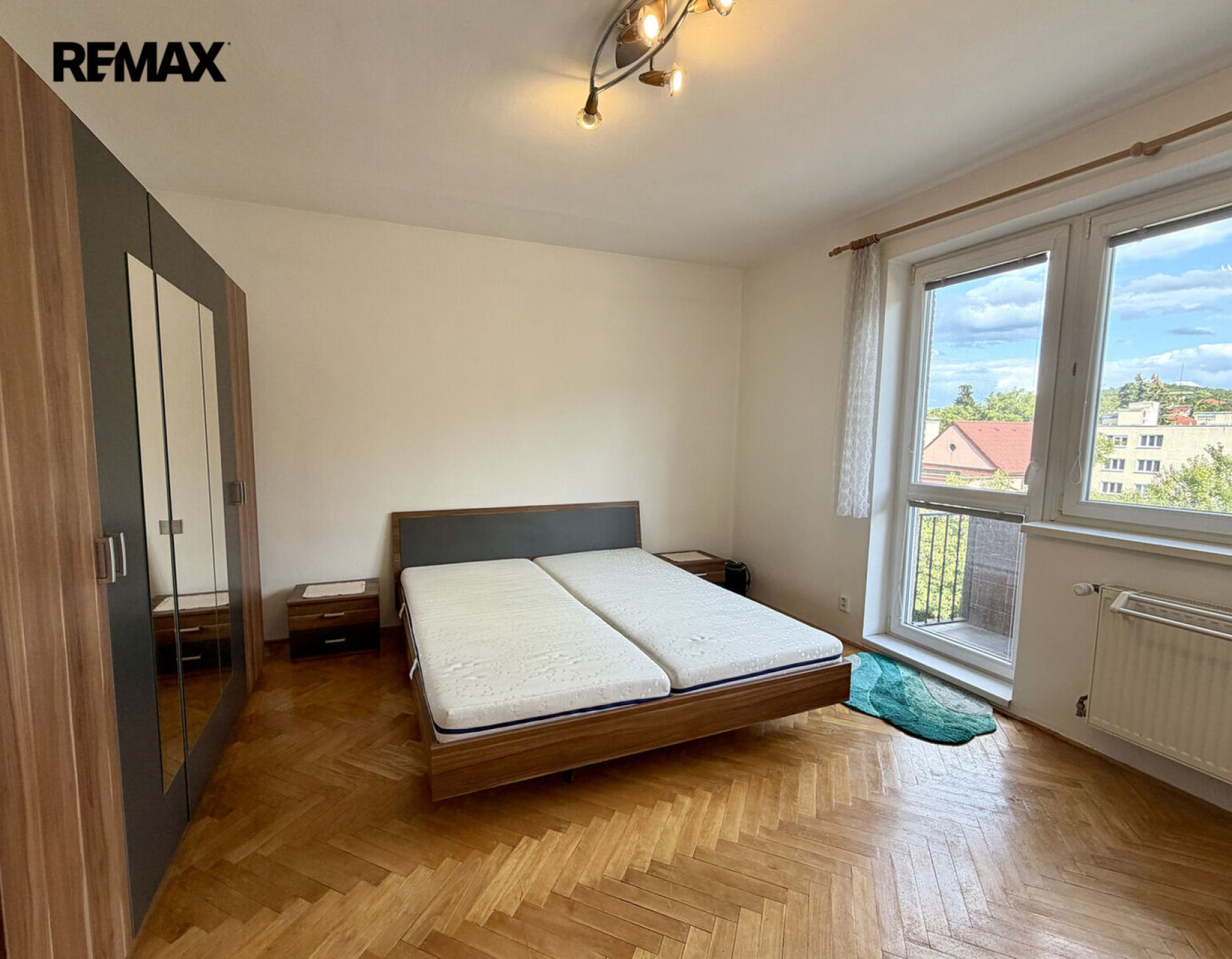 Prodej prostorného bytu 2+1 s balkonem a sklepem, Praha 4 - Krč
