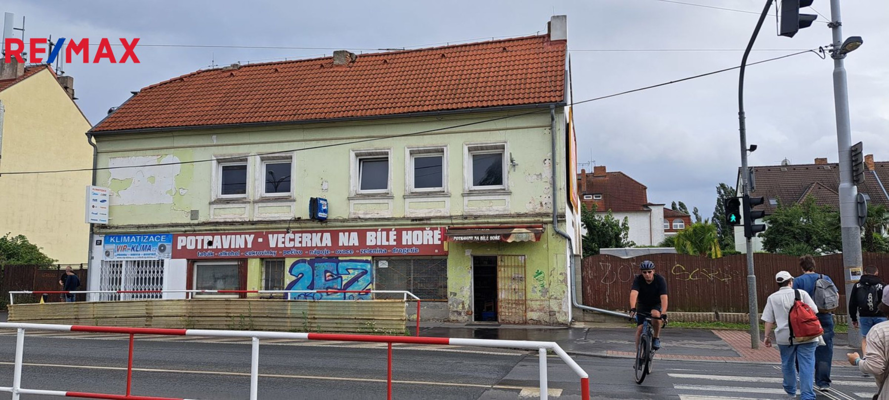 Prodej cihlového domu v Karlovarské ulici na Bílé hoře
