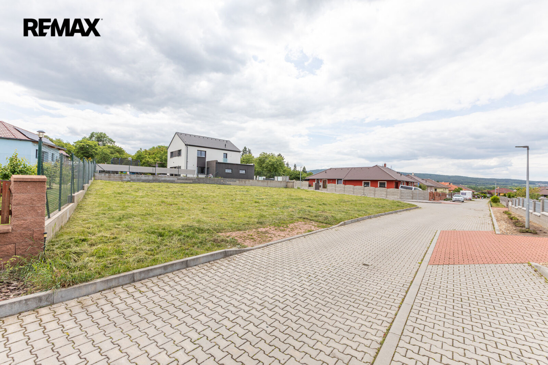 Prodej stavebního pozemku 810 m², Hostomice