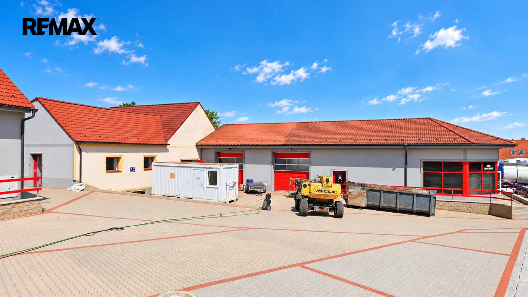 Pronájem komerčních prostor 170 m² + odstavné plochy 925 m², Roudnice nad Labem