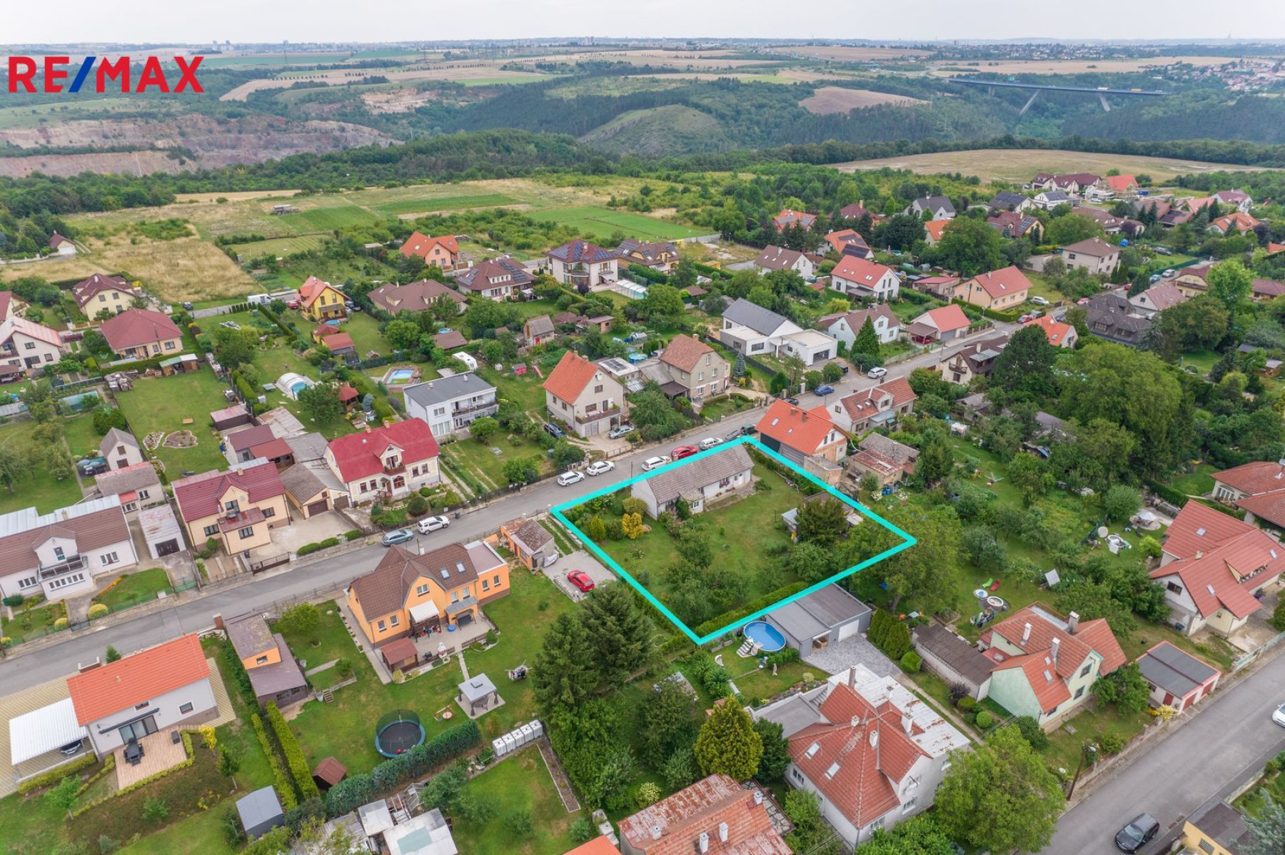 Prodej pozemku s rodinným domem k celkové rekonstrukci