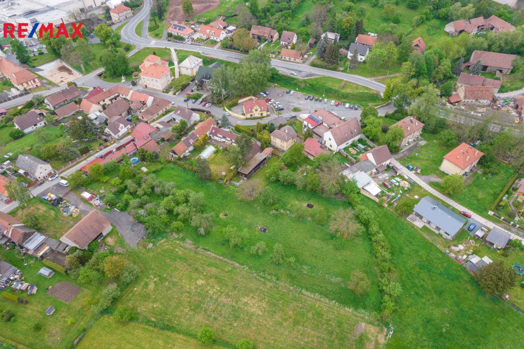 Prodej domu s velkým pozemkem, Krušovice